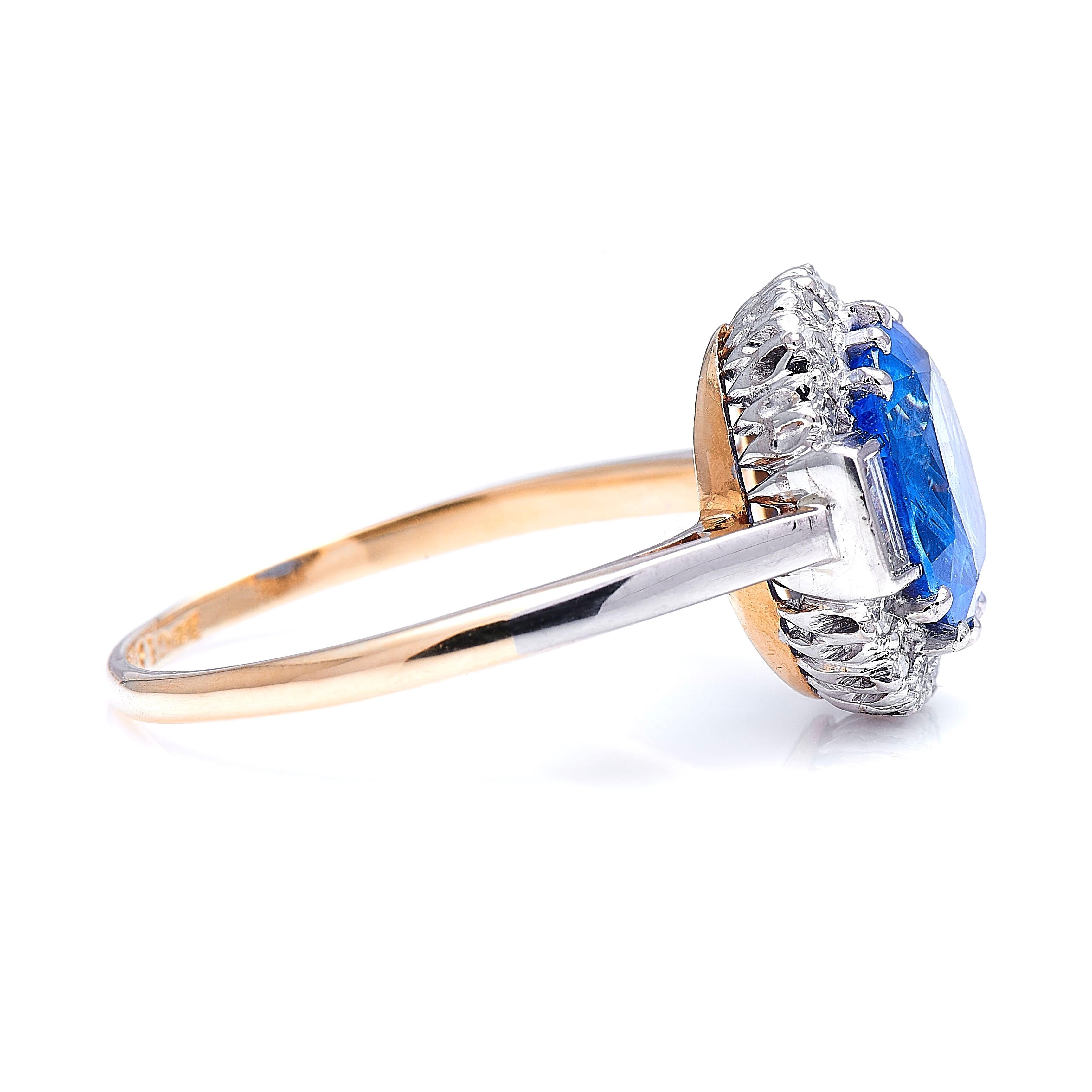 Round Cut Antique, Art Deco, 18 Carat Gold, Burmese Sapphire and Diamond Cluster Ring For Sale