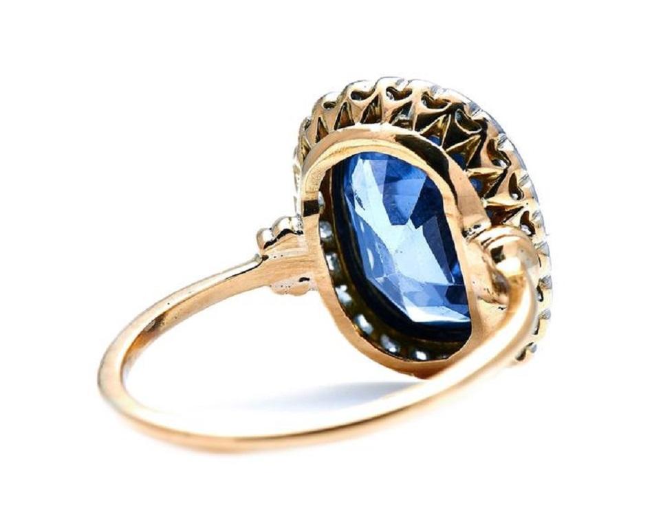 Antique, Art Deco, 18ct Gold, Sri Lanka Sapphire and Diamond Cluster Ring In Excellent Condition In Rochford, Essex
