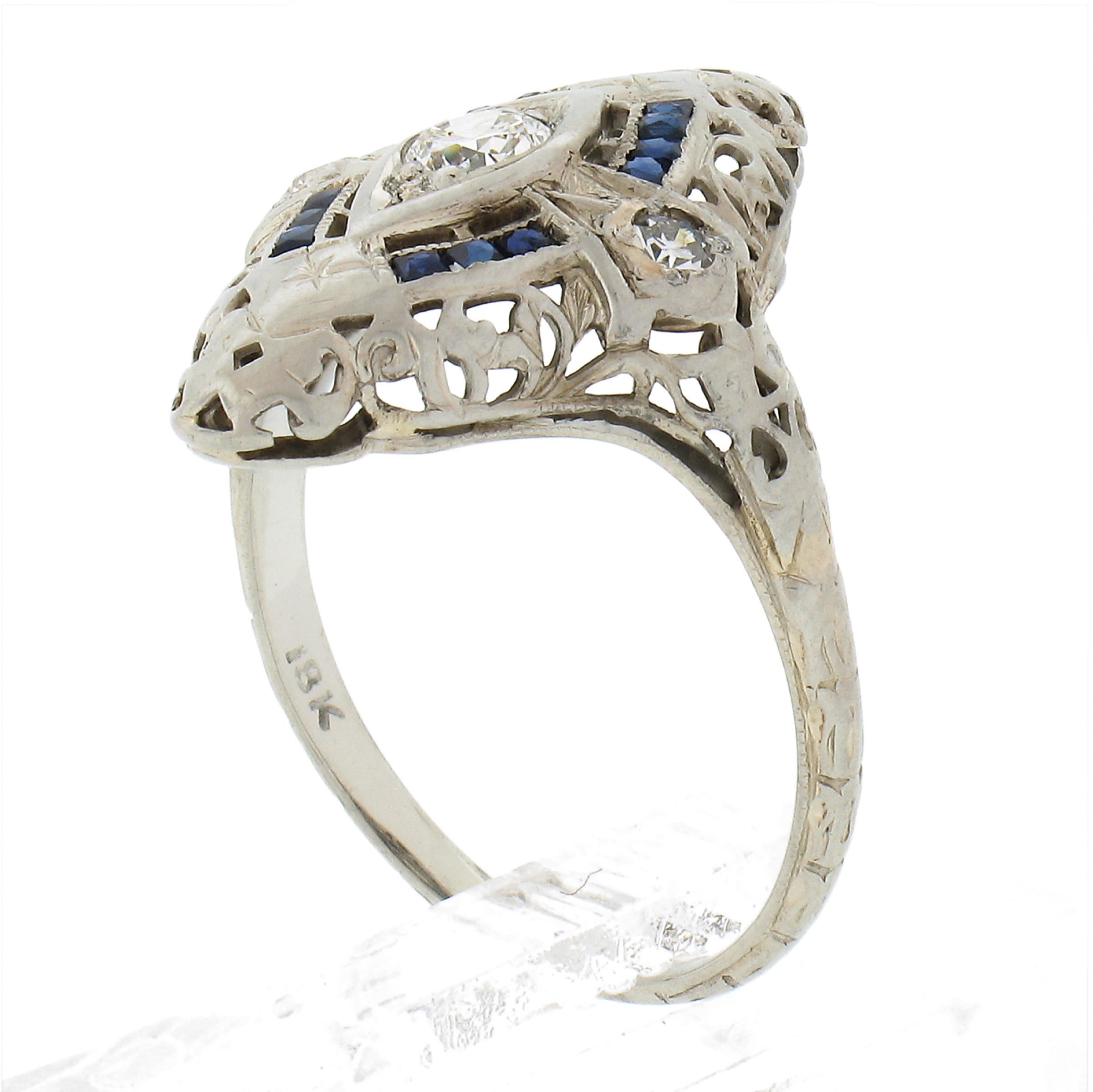 Bague d'apparat ancienne en or 18 carats .12ctw Diamond & Sapphire Filigree Navette Dinner Ring en vente 3