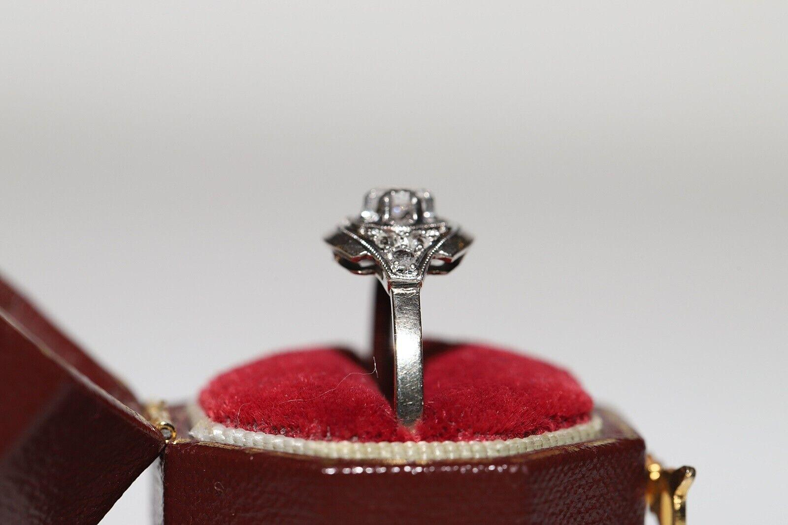 Antique Art Deco 18k Gold Circa 1930s Natural Diamond Decorated Ring For Sale 4