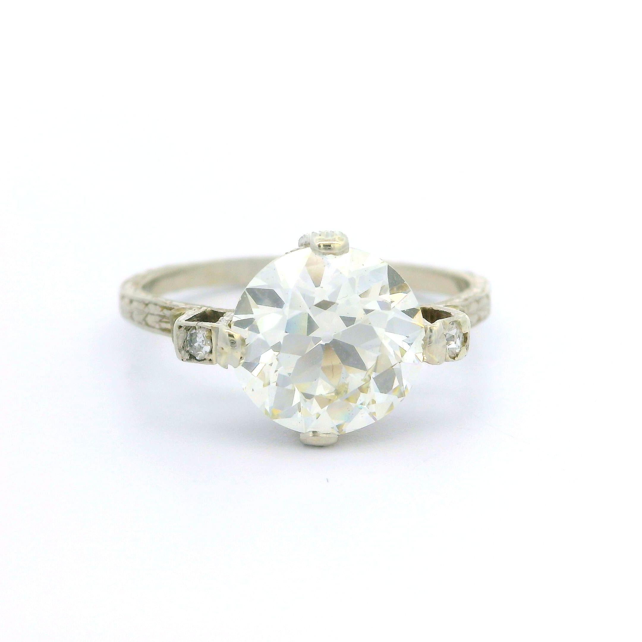 Bague Art déco ancienne gravée à la main en or 18 carats Gia, diamant ancien de 2,37 carats en vente 4