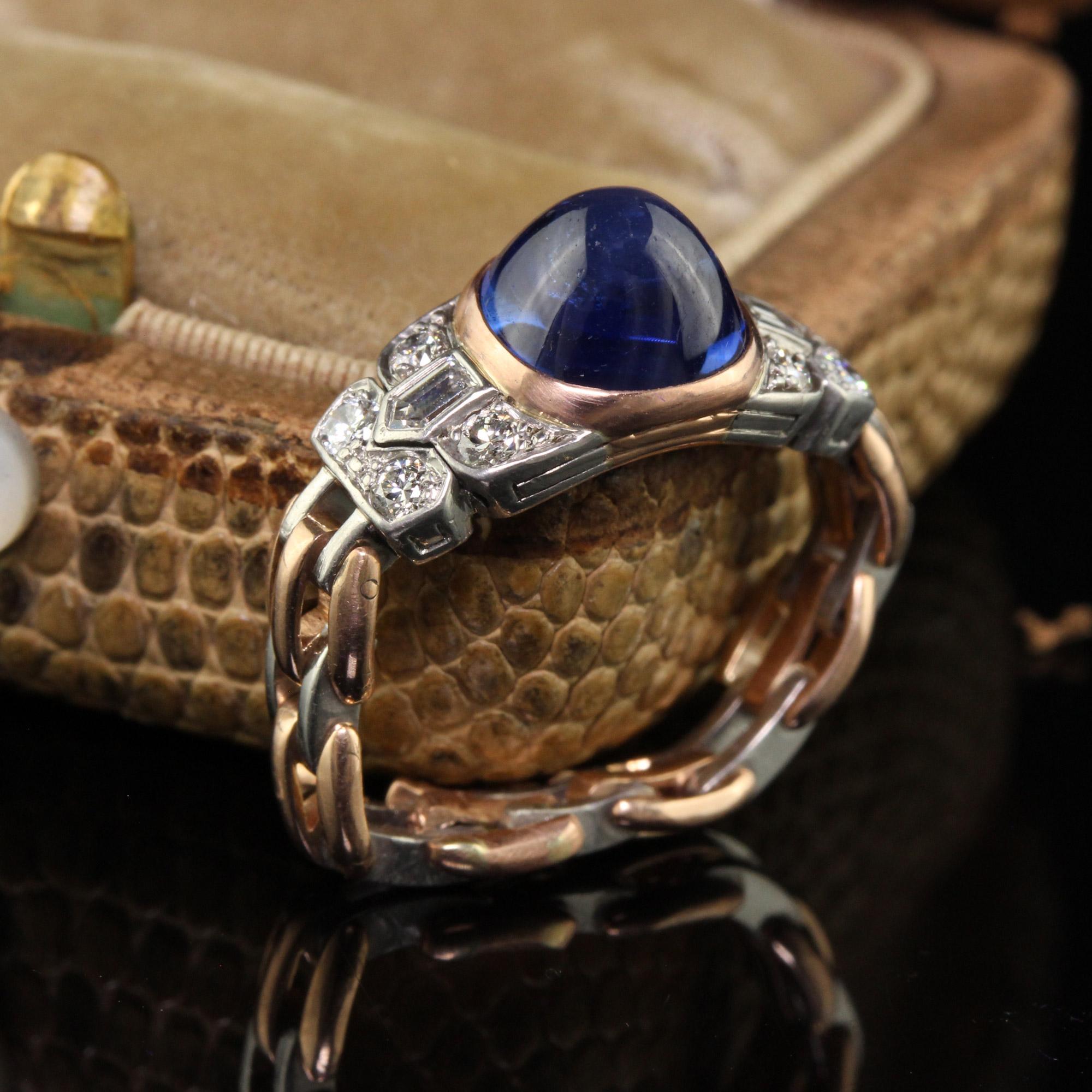 Taille cabochon « sugarloaf » Bague souple Art déco ancienne en or 18 carats, platine, saphir du Cachemire et diamants - AGL en vente