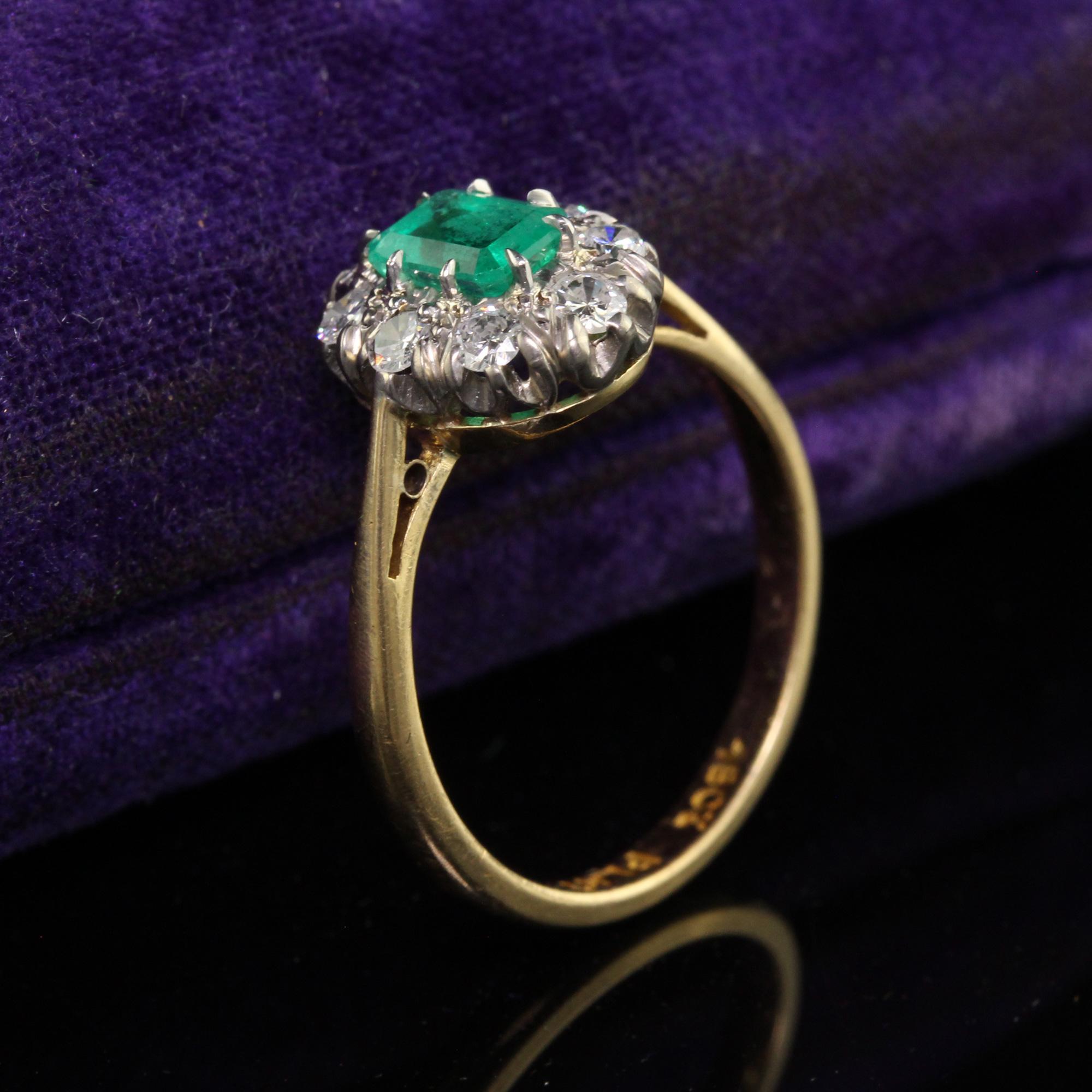 Taille émeraude Bague de fiançailles Art déco ancienne en or 18 carats, platine, diamant européen ancien et émeraude