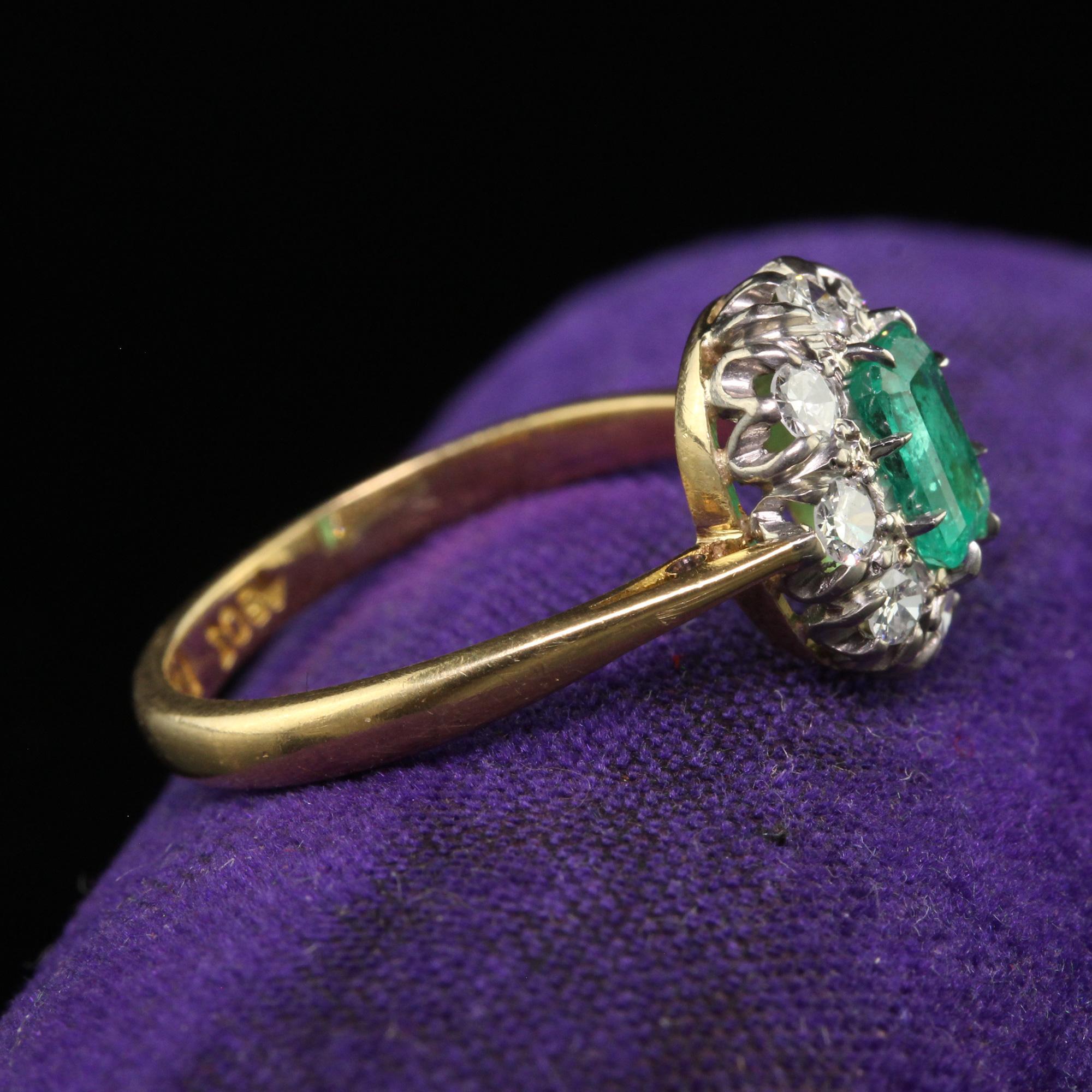 Bague de fiançailles Art déco ancienne en or 18 carats, platine, diamant européen ancien et émeraude Bon état à Great Neck, NY