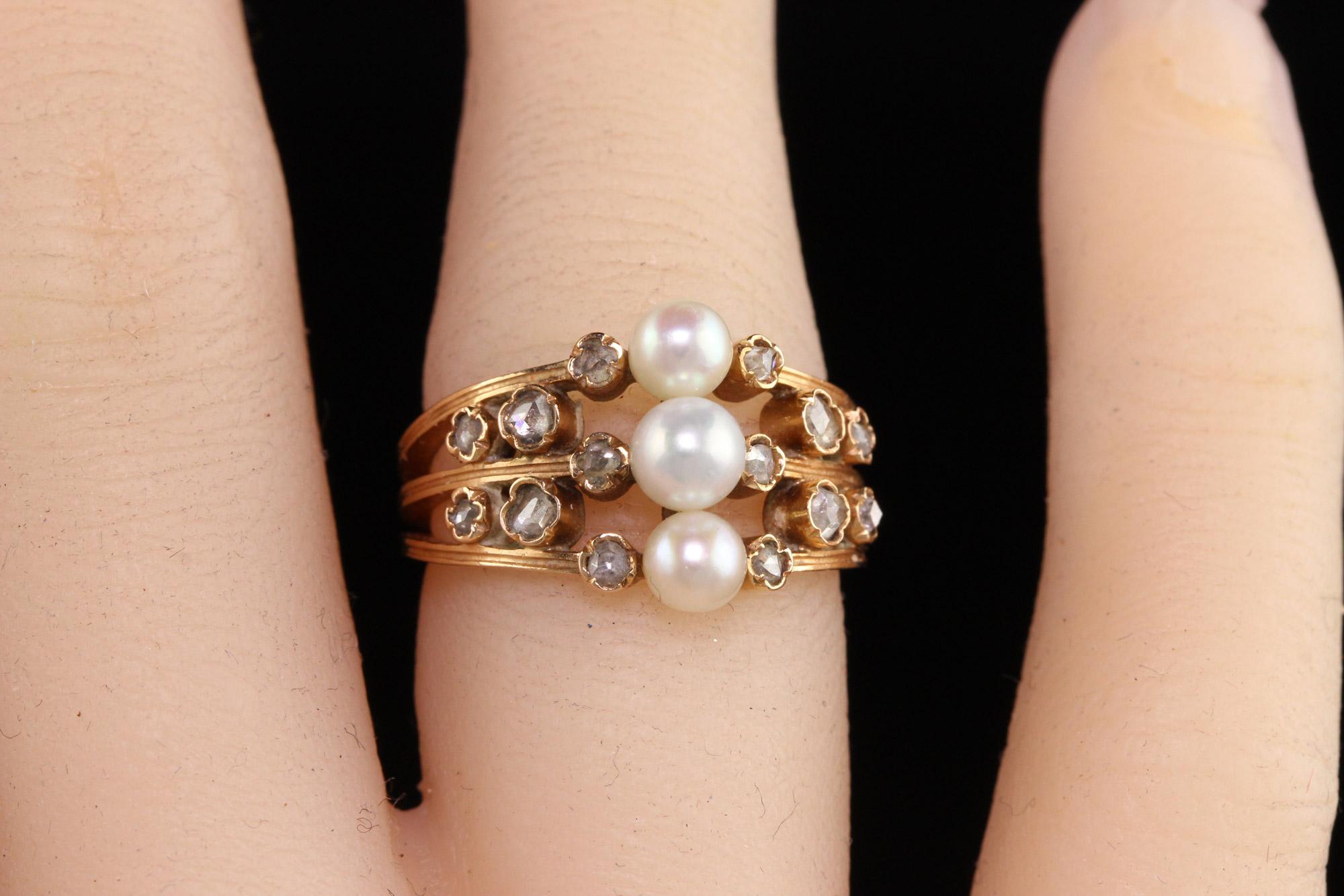 Antiker Art-dco-Ring aus 18 Karat Rosgold mit Perlen und Diamanten im Rosenschliff im Angebot 2