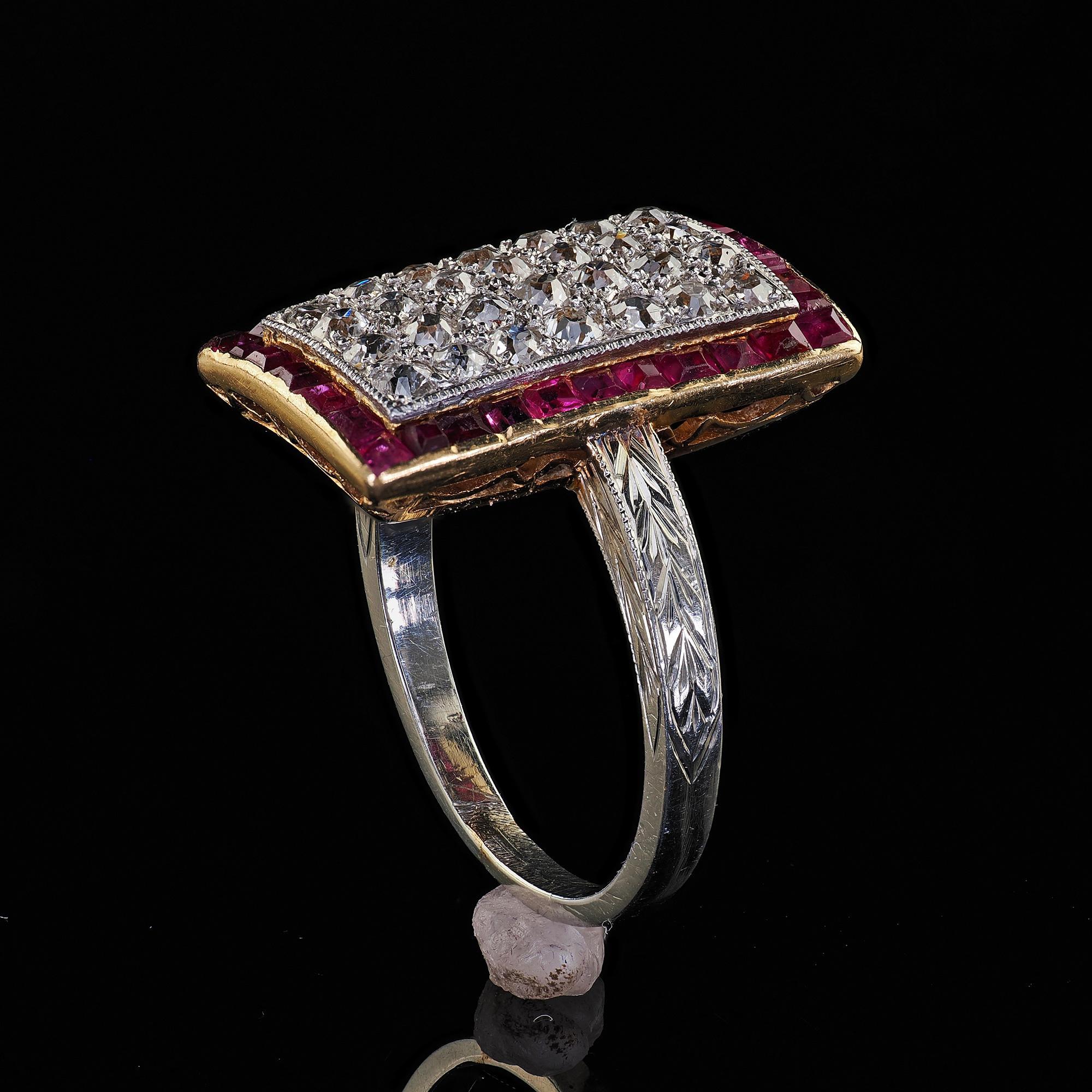 Antique Art Deco 18K Two Tone Gold Old Mine Diamond and Ruby Panel Ring For Sale 5