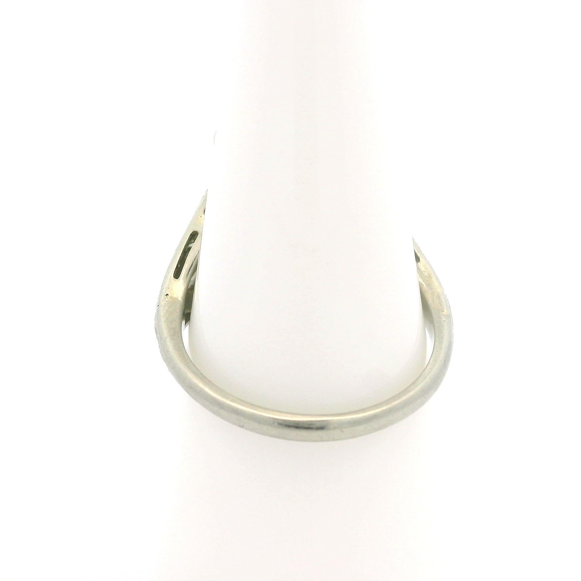 Longue bague de soirée Art déco en or blanc 18 carats avec diamant européen ancien de 1,25 carat Excellent état - En vente à Montclair, NJ