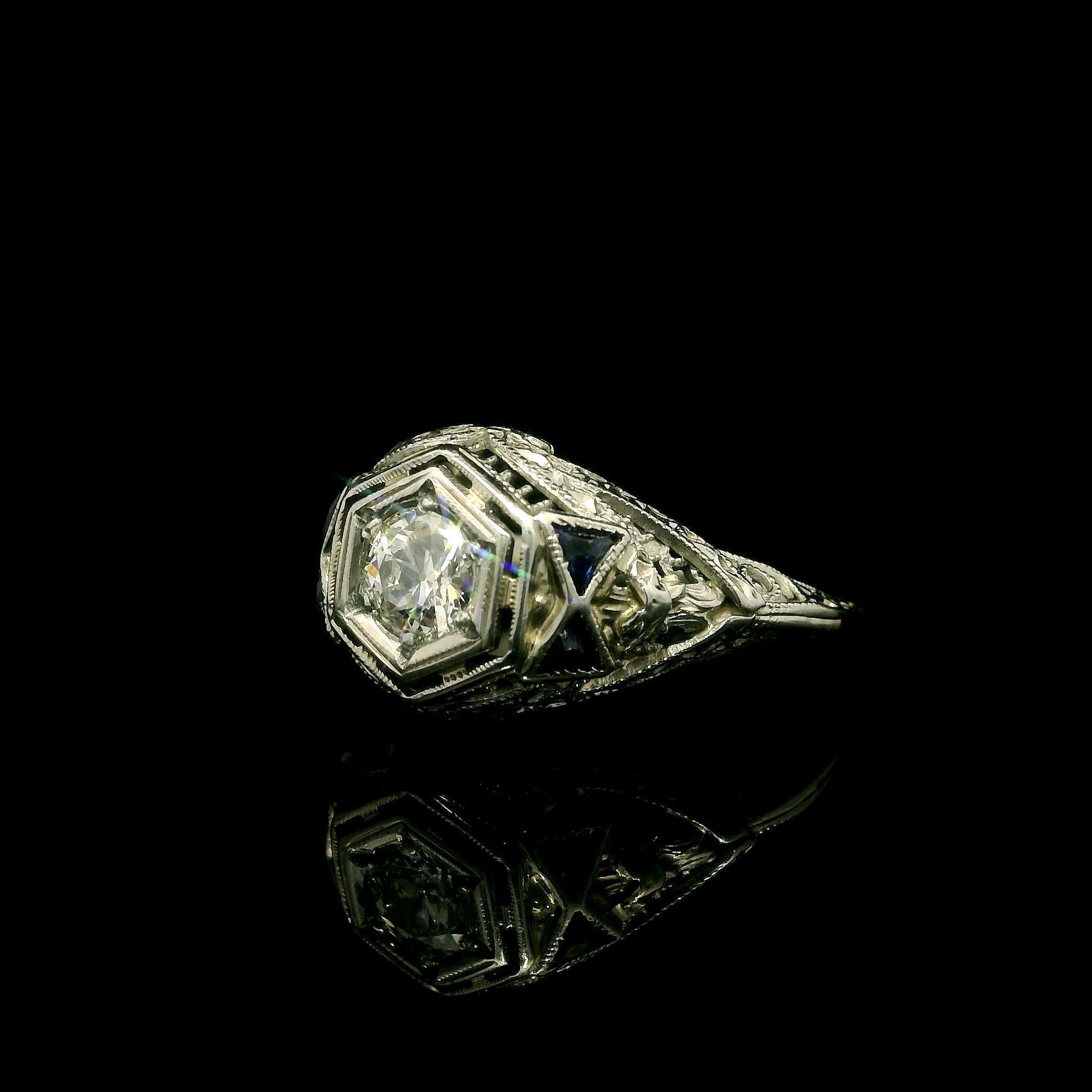 Antique Art Deco 18k White Gold .28ct Old Diamond Sapphire Crisp Filigree Ring In Excellent Condition For Sale In Montclair, NJ