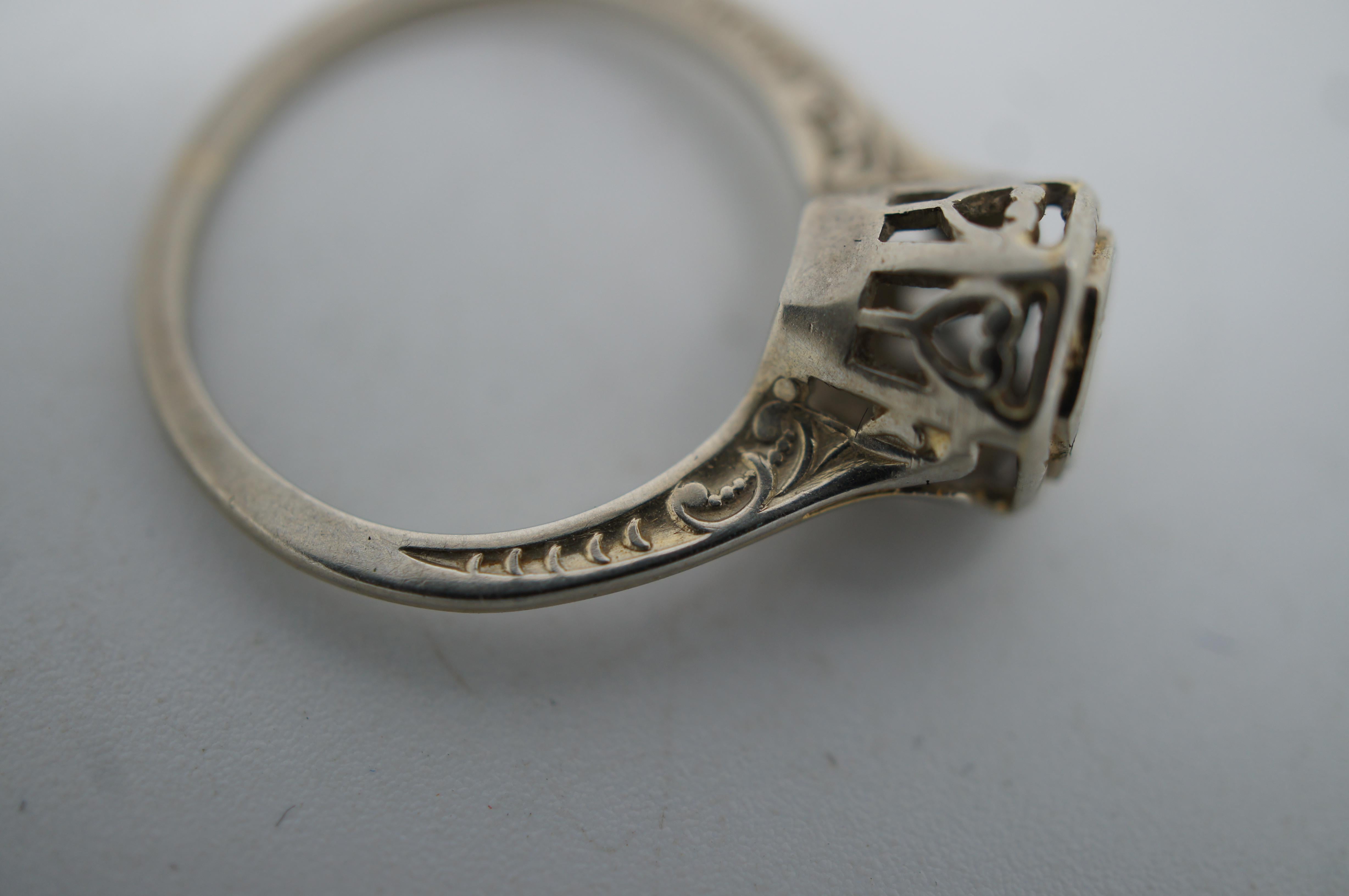 Antique Art Deco 18k White Gold .4ct Solitaire Diamond Engagement Ring For Sale 3