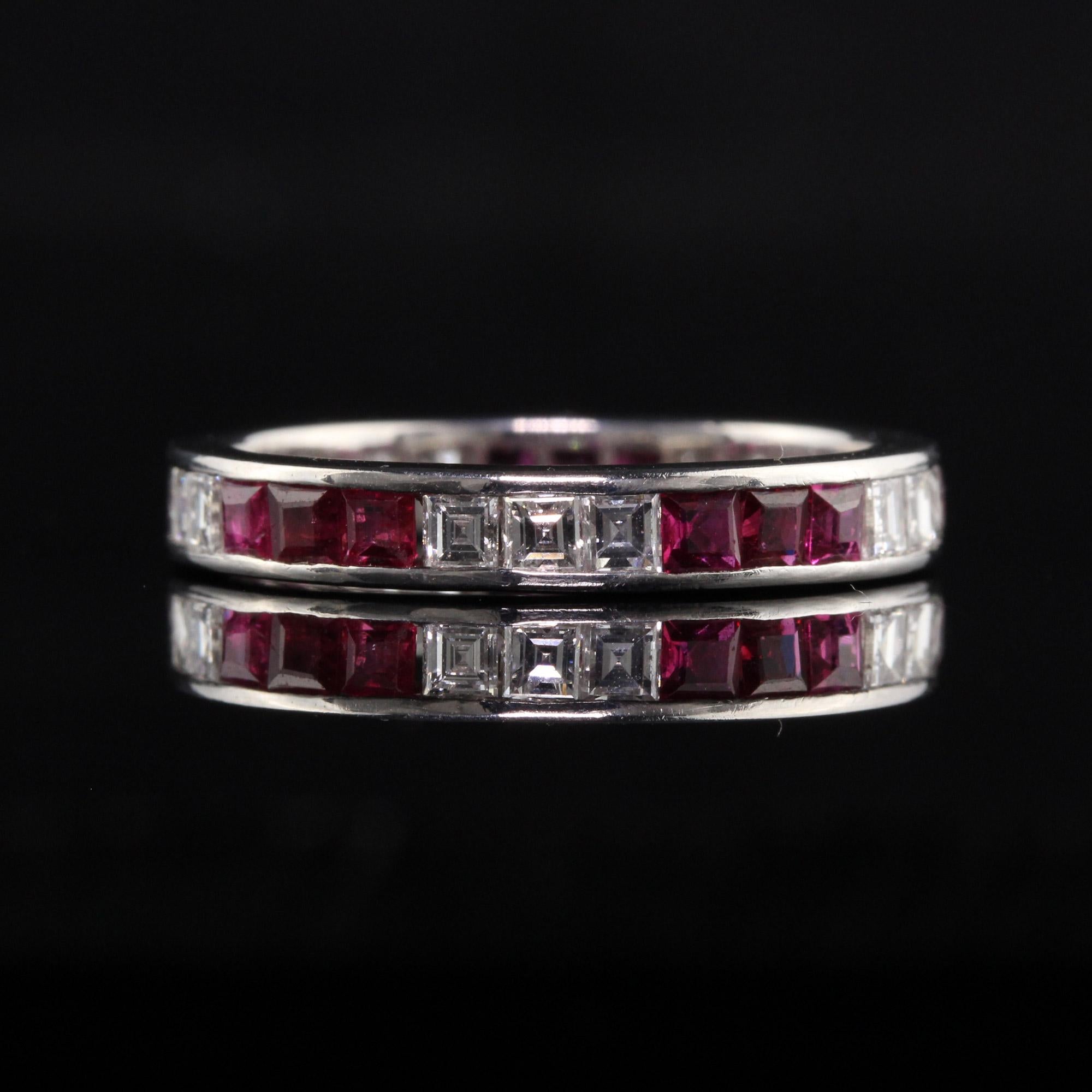 Antique Art Deco 18K White Gold Carre Cut Diamond and Ruby Wedding Band In Good Condition For Sale In Great Neck, NY