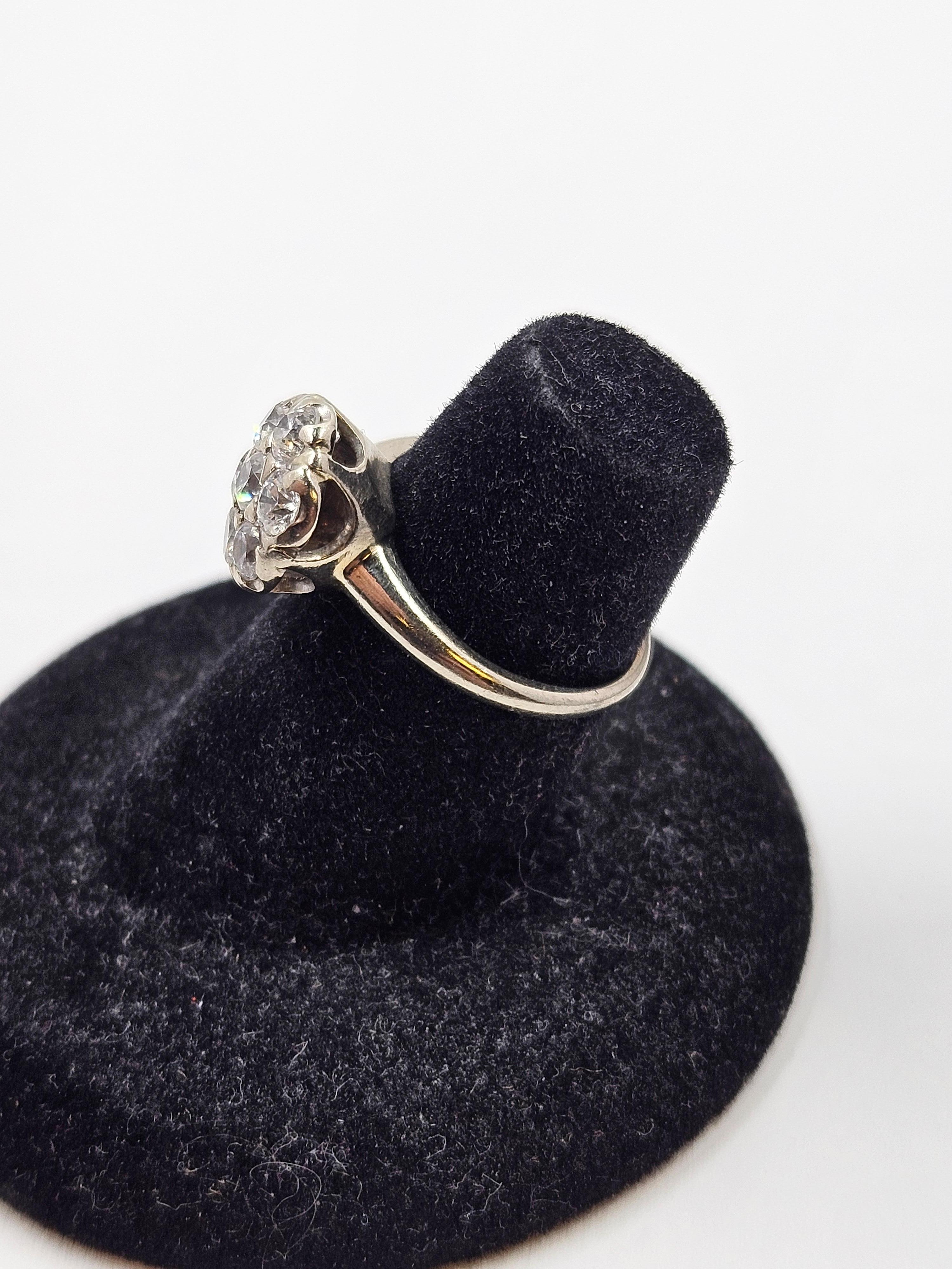 Antique Art Deco 18K White Gold Diamond Cluster Ring For Sale 1