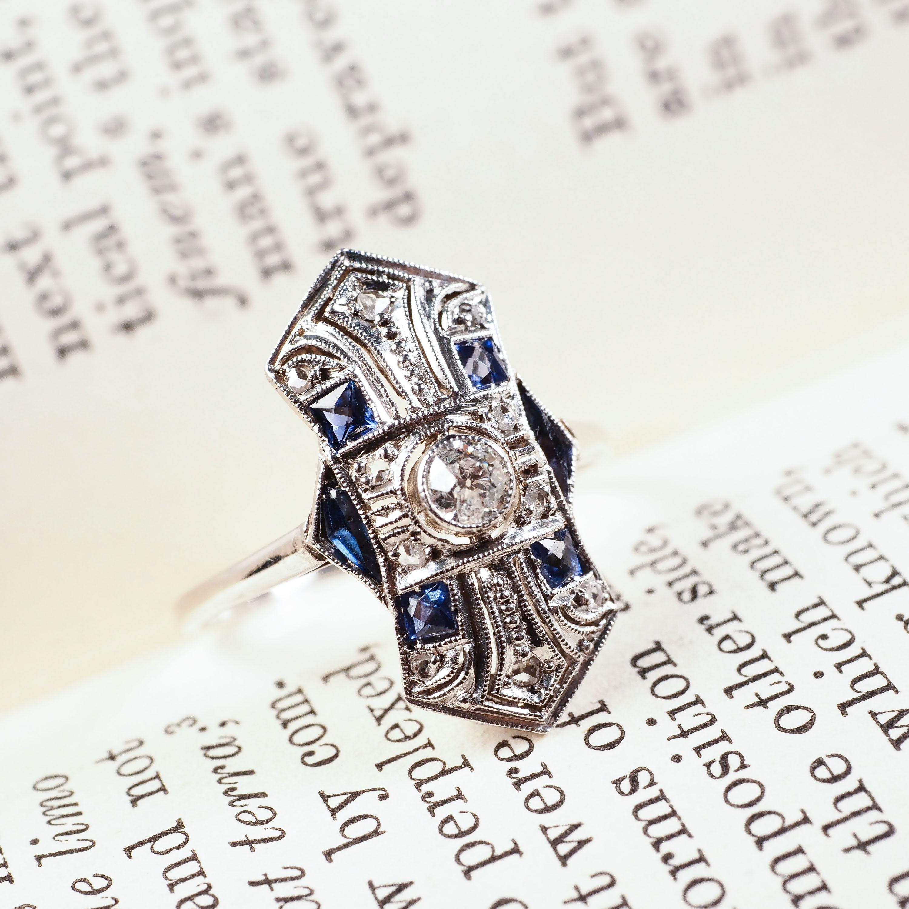 Round Cut Antique Art Deco 18k White Gold Diamond & Sapphire Ring For Sale