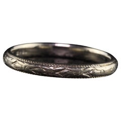 Antique Art Deco 18K White Gold Engraved Wedding Band