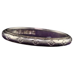 Antique Art Deco 18K White Gold Engraved Wedding Band - Size 7