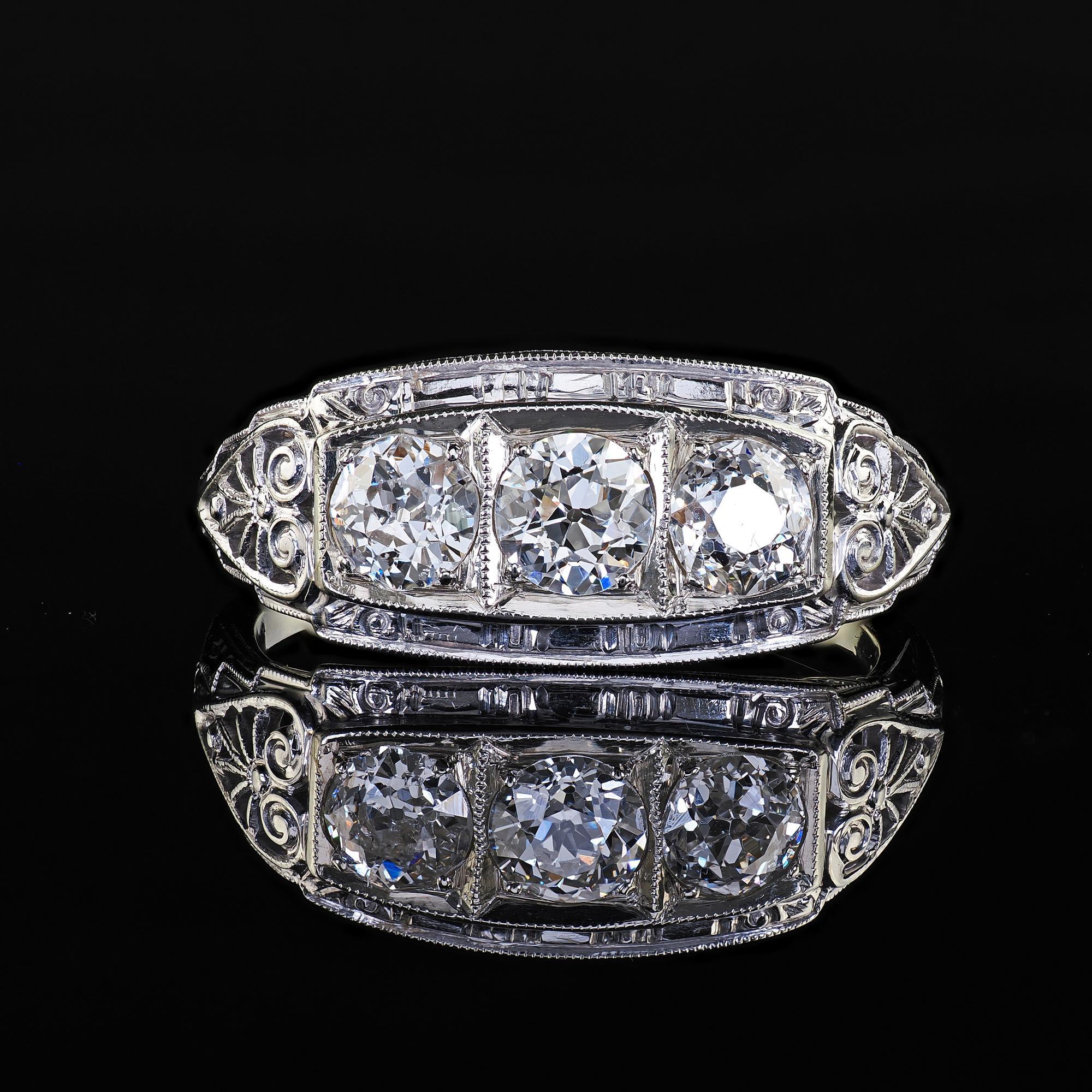 Antique Art Deco 18K White Gold Filigree Old European Diamond Three Stone Ring 2