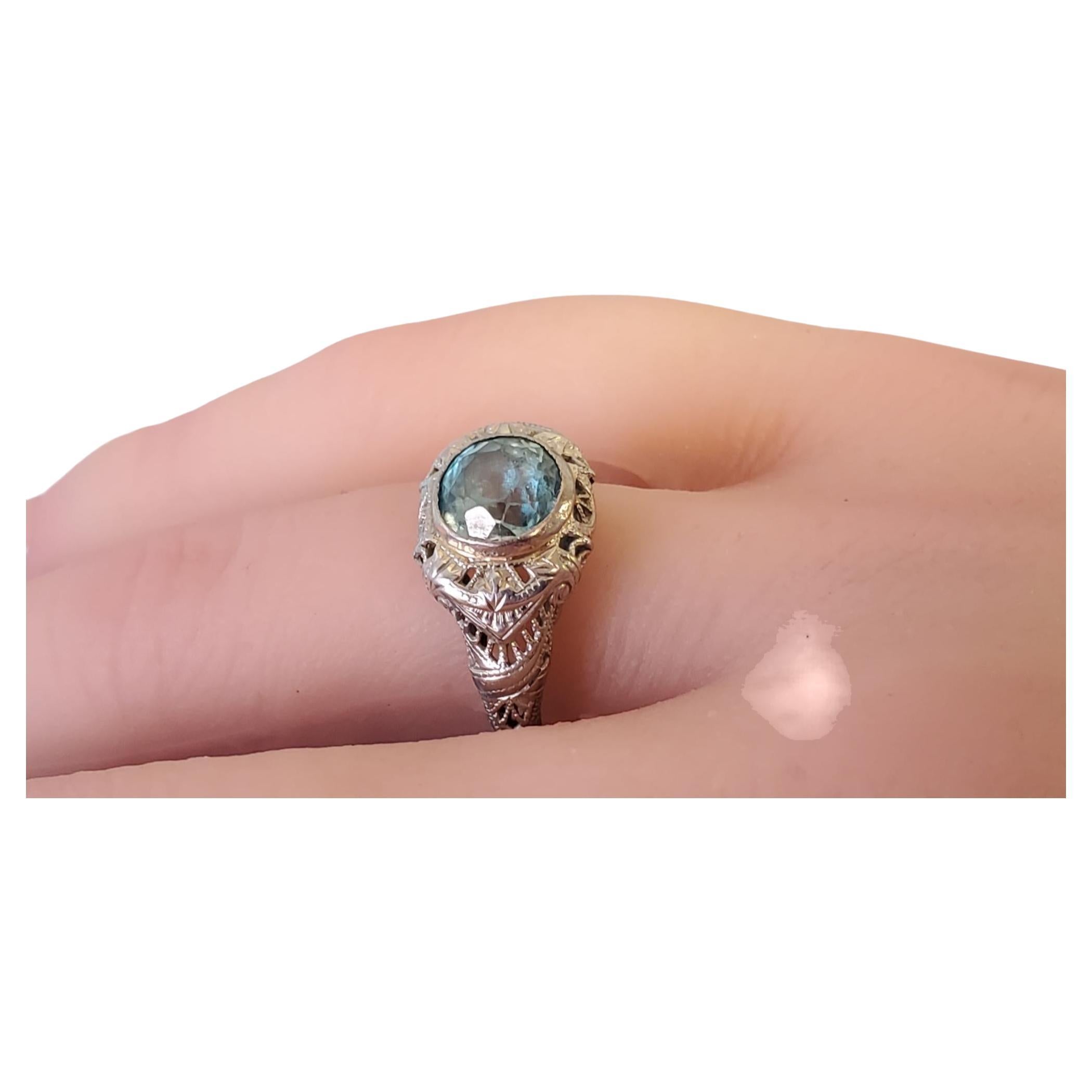 Antique Art Deco 18k white gold Filigree Ring with 7.5mm Blue Zircon For Sale