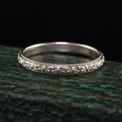 Antique Art Deco 18K White Gold Floral Engraved Wedding Band