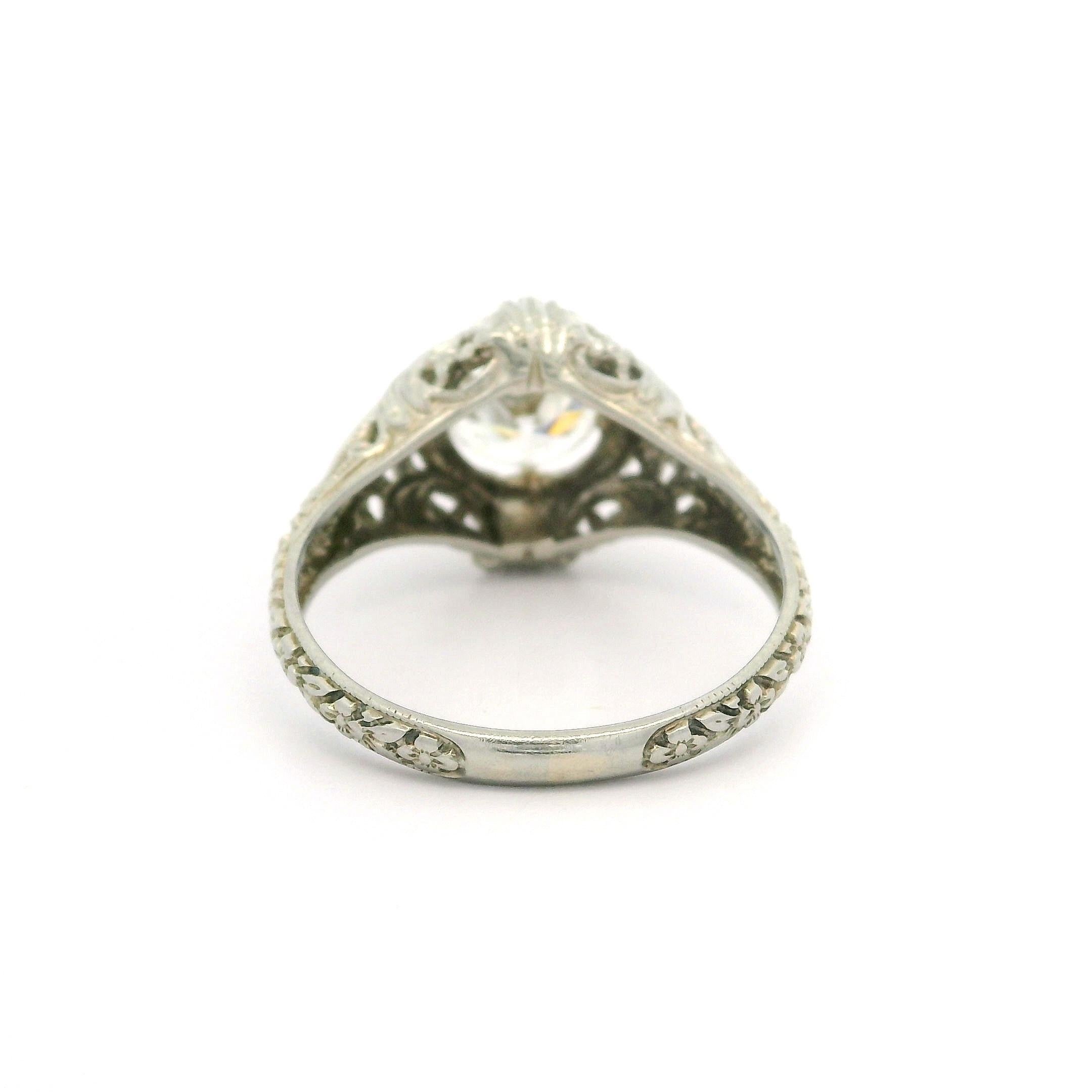 Antiker Art-Déco-Blumenring aus 18 Karat Weißgold mit Diamanten im alteuropäischen Schliff, GIA 1,62 Karat im Angebot 7