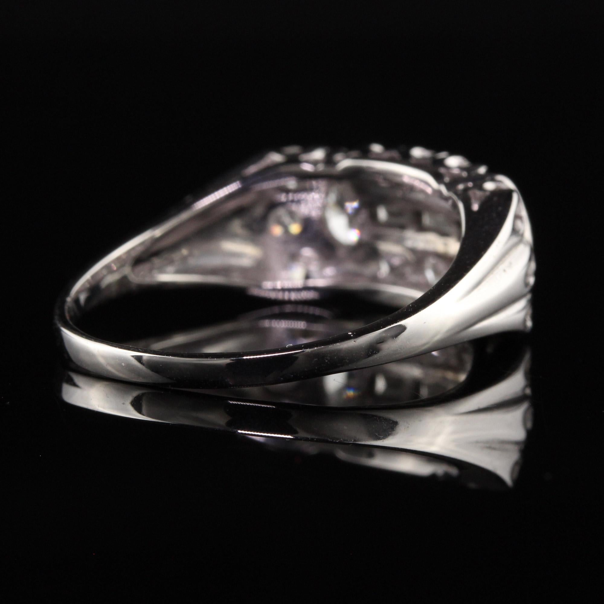 Alliance Art déco d'antiquités en or blanc 18 carats avec diamants marquises et baguettes Pour femmes en vente
