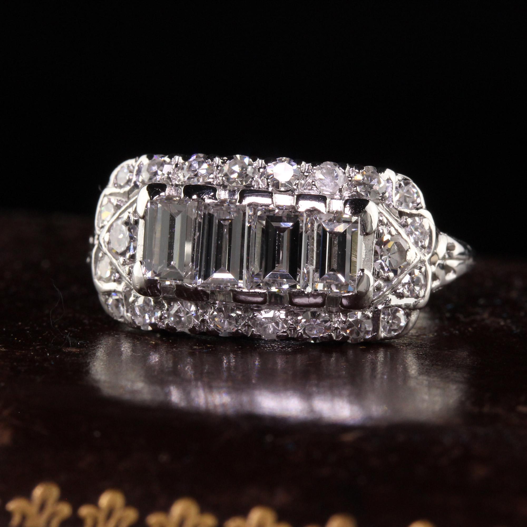 Antiker Art Deco 18 Karat Weißgold Baguette-Ring mit Diamant im Altschliff (Baguetteschliff) im Angebot