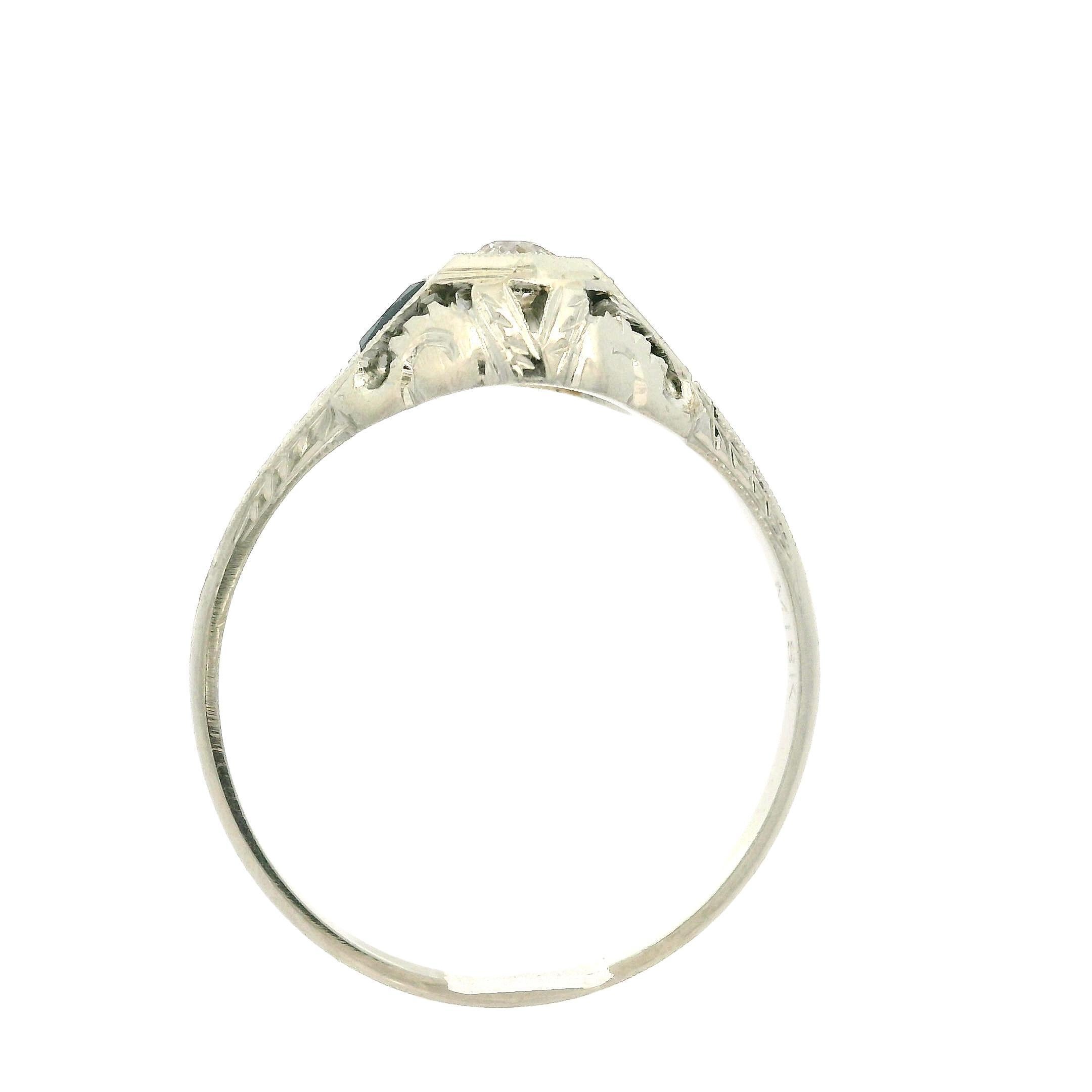 Antique Art Deco 18k White Gold Old Diamond & Sapphire Wheat Milgrain Work Ring In Good Condition For Sale In Montclair, NJ