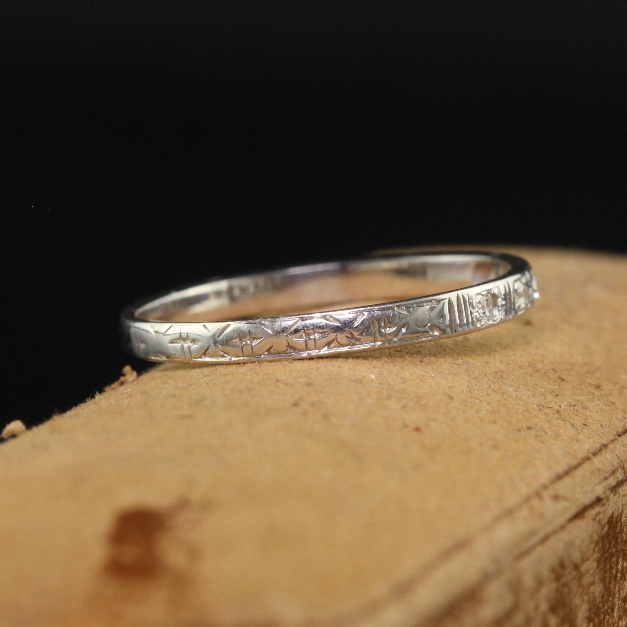 Antique Art Deco 18K White Gold Single Cut Diamond Engraved Band - Size 5 1/2 For Sale 1