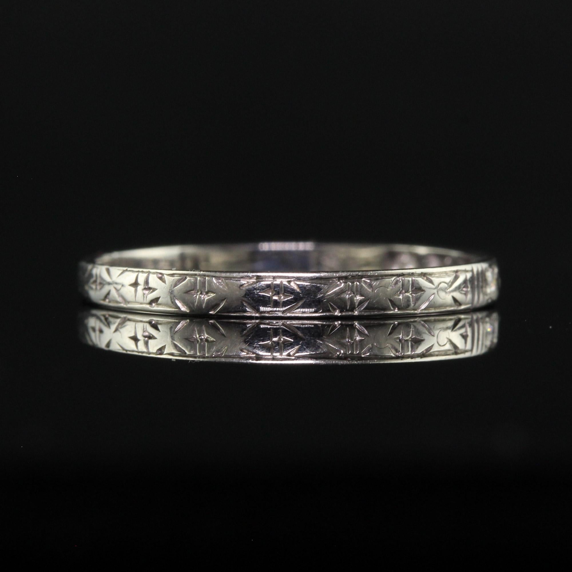 Antique Art Deco 18K White Gold Single Cut Diamond Engraved Band - Size 5 1/2 For Sale 3