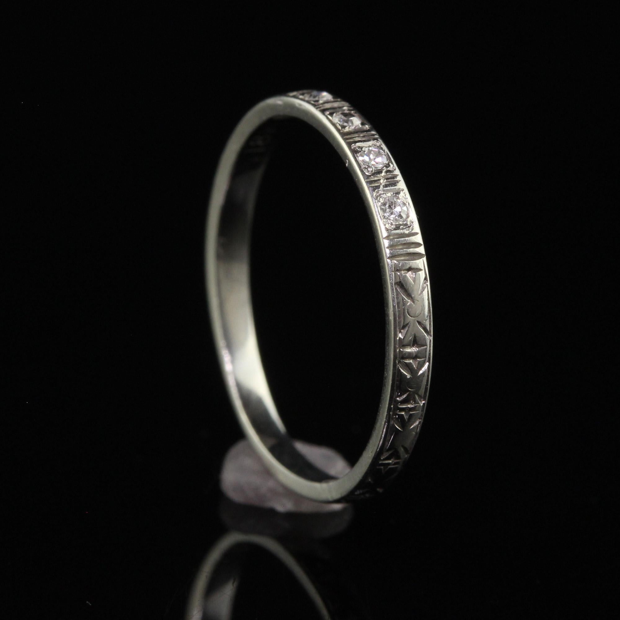 Antique Art Deco 18K White Gold Single Cut Diamond Engraved Band - Size 5 1/2 For Sale 4
