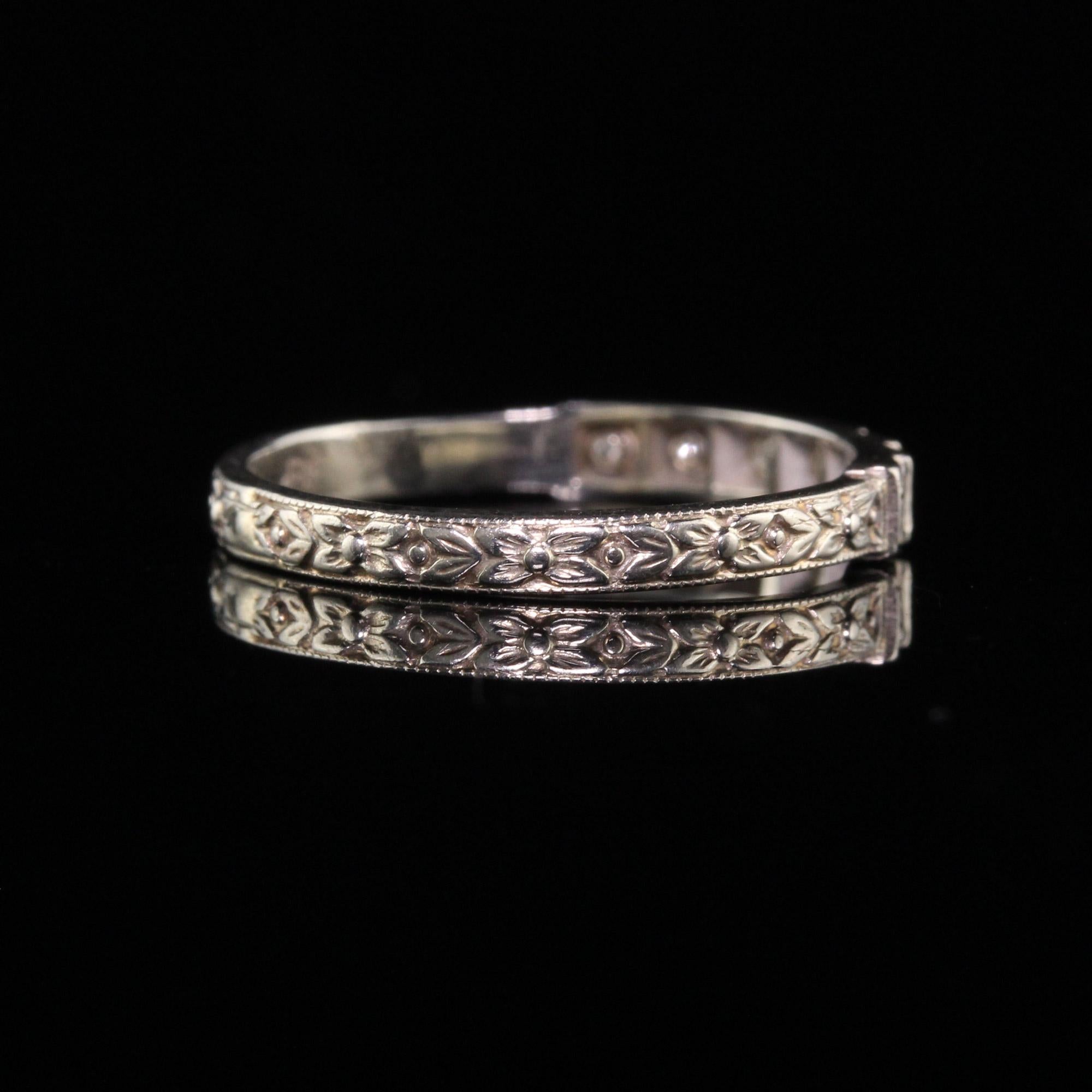 Antique Art Deco 18k White Gold Single Cut Diamond Engraved Wedding Band For Sale 1