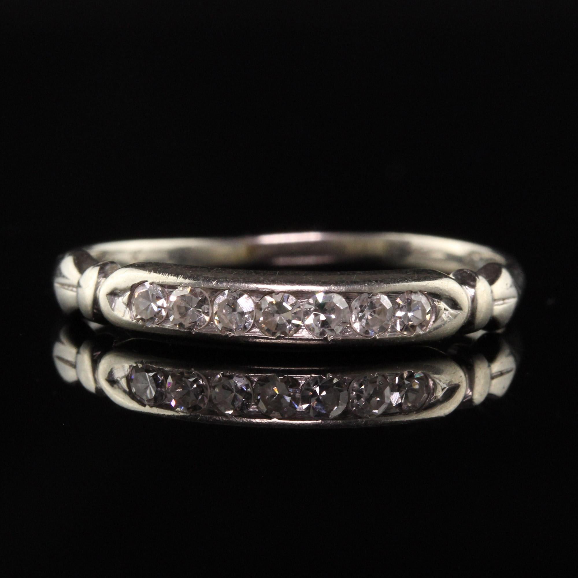 Antique Art Deco 18K White Gold Single Cut Diamond Wedding Band In Good Condition For Sale In Great Neck, NY