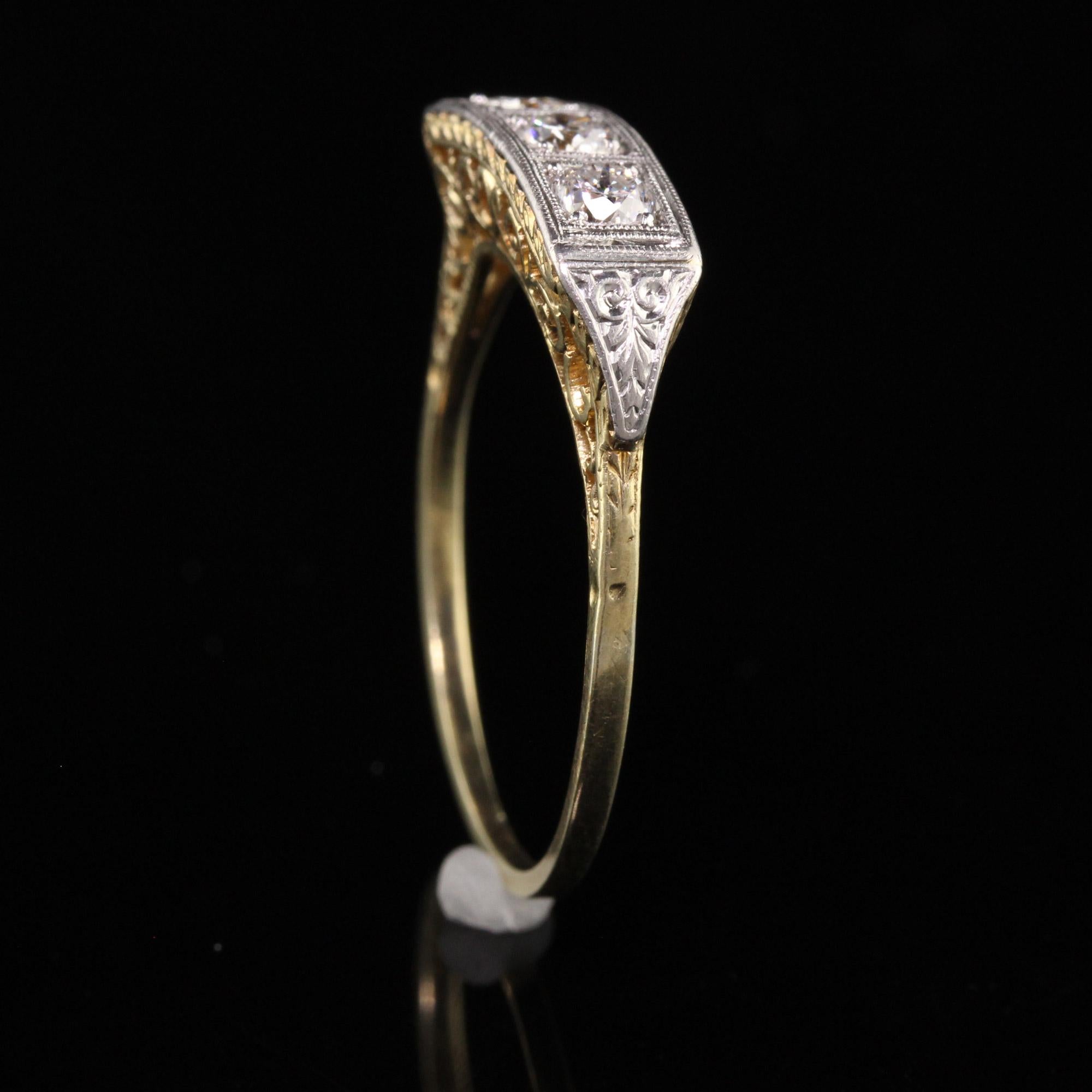Antique Art Deco 18K Yellow Gold and Platinum Three Diamond Filigree Ring For Sale 1