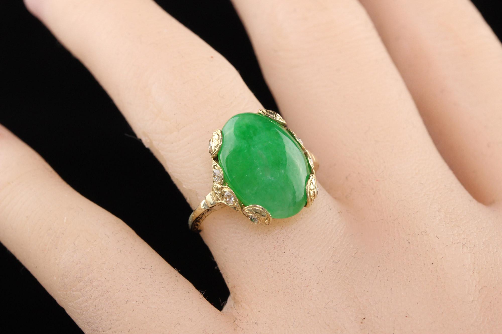 Antique Art Deco 18K Yellow Gold Cabochon Jade and Old European Diamond Ring In Good Condition For Sale In Great Neck, NY
