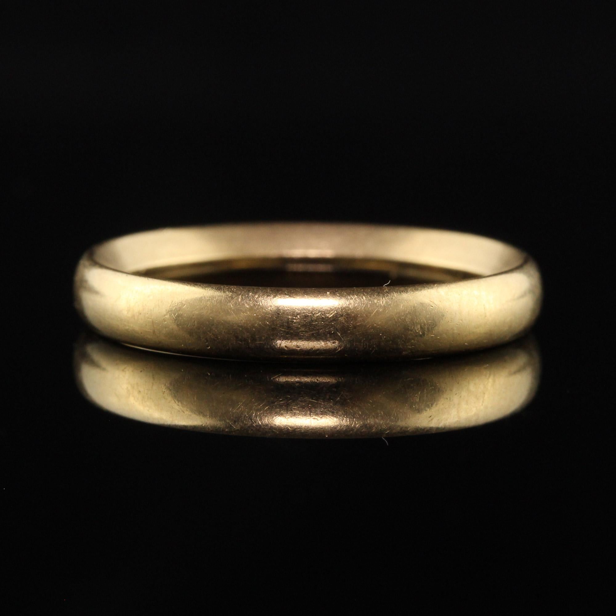 Antique Art Deco 18K Yellow Gold Classic Wedding Band For Sale 1