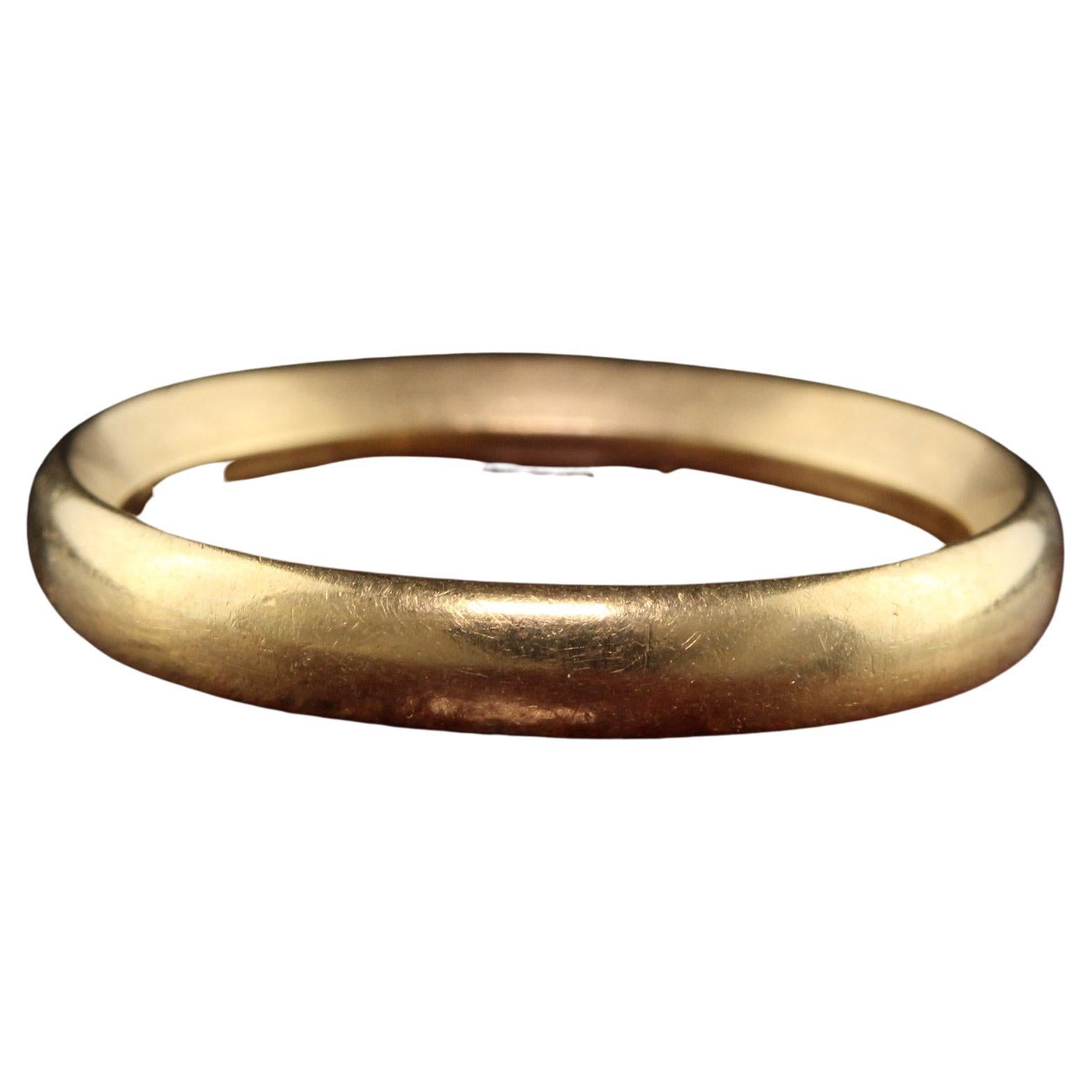 Antique Art Deco 18K Yellow Gold Classic Wedding Band For Sale