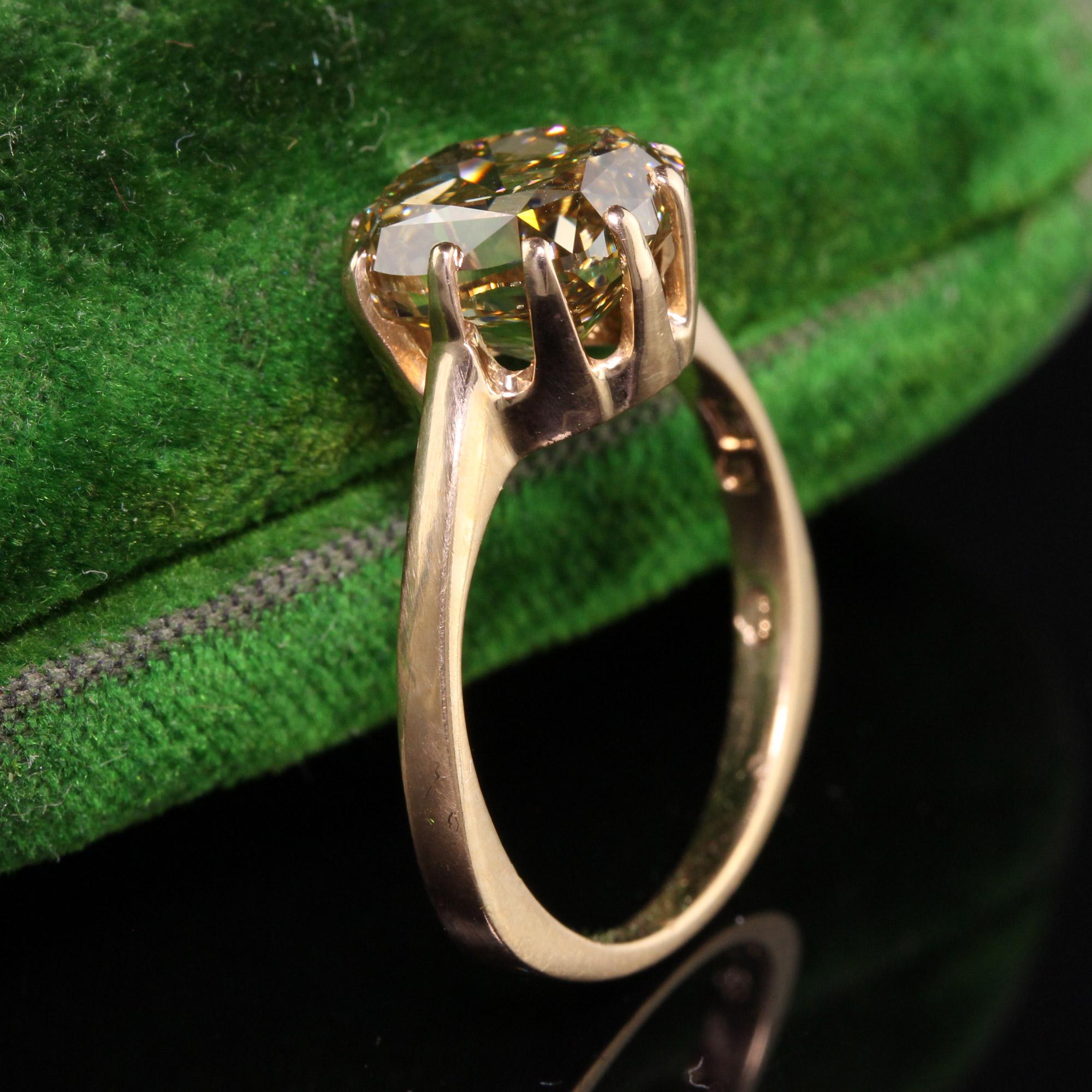Bague de fiançailles ancienne Art Déco en or jaune 18K avec diamant fantaisie ancienne mine - GIA en vente 1