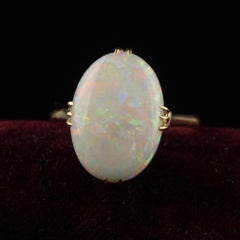 Antique Art Deco 18K Yellow Gold Natural Cabochon Opal Filigree Ring