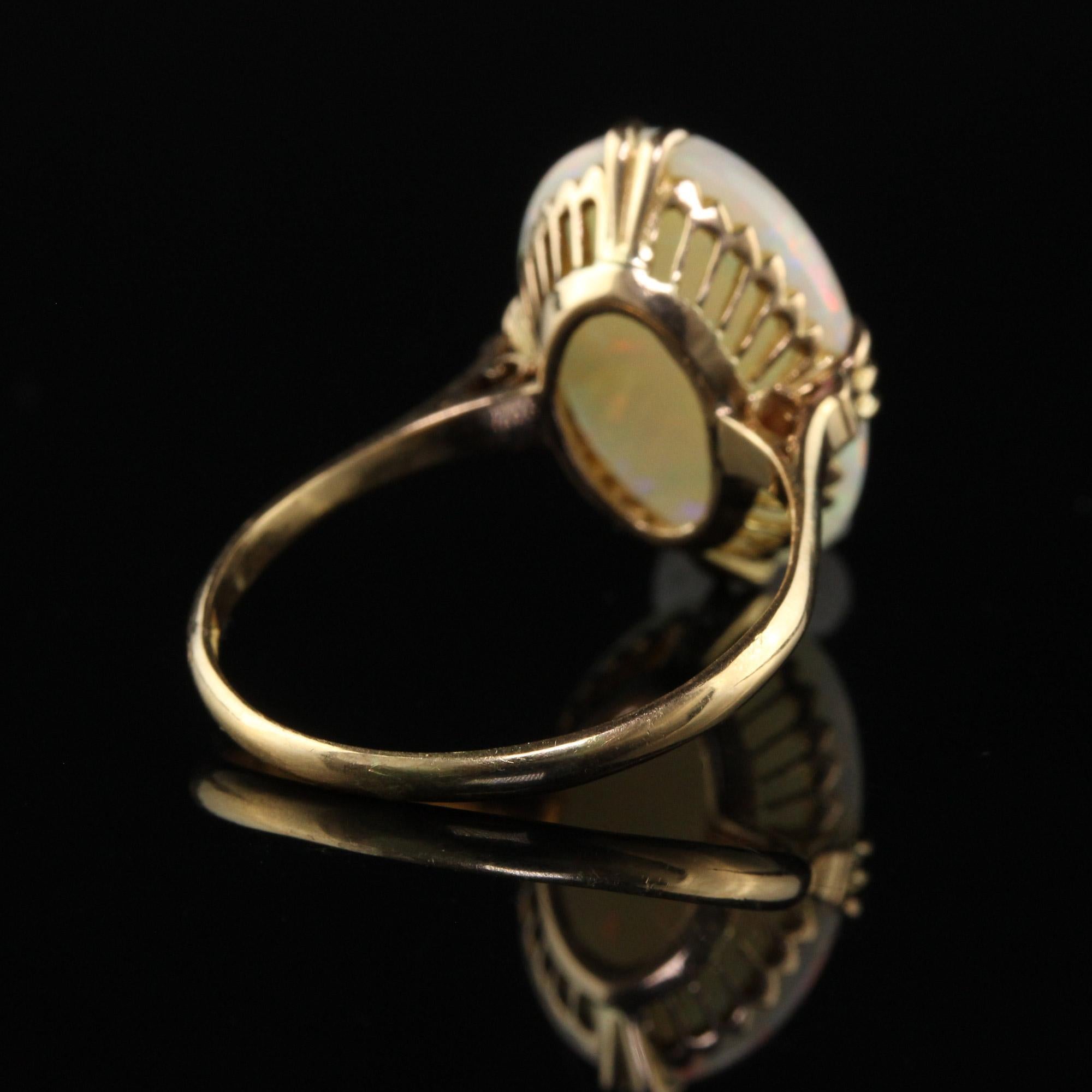 Antique Art Deco 18K Yellow Gold Natural Cabochon Opal Filigree Ring For Sale 3