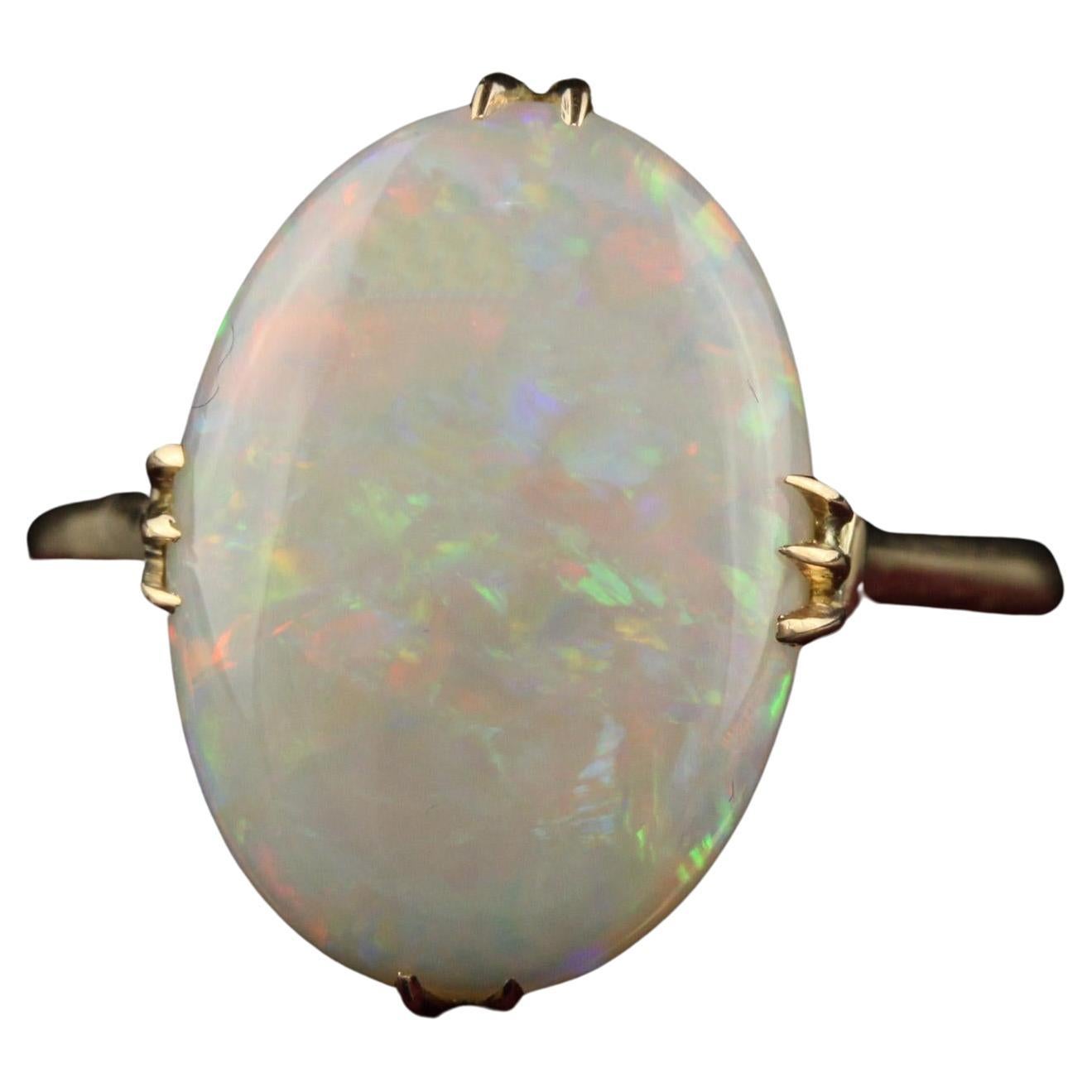 Antique Art Deco 18K Yellow Gold Natural Cabochon Opal Filigree Ring For Sale