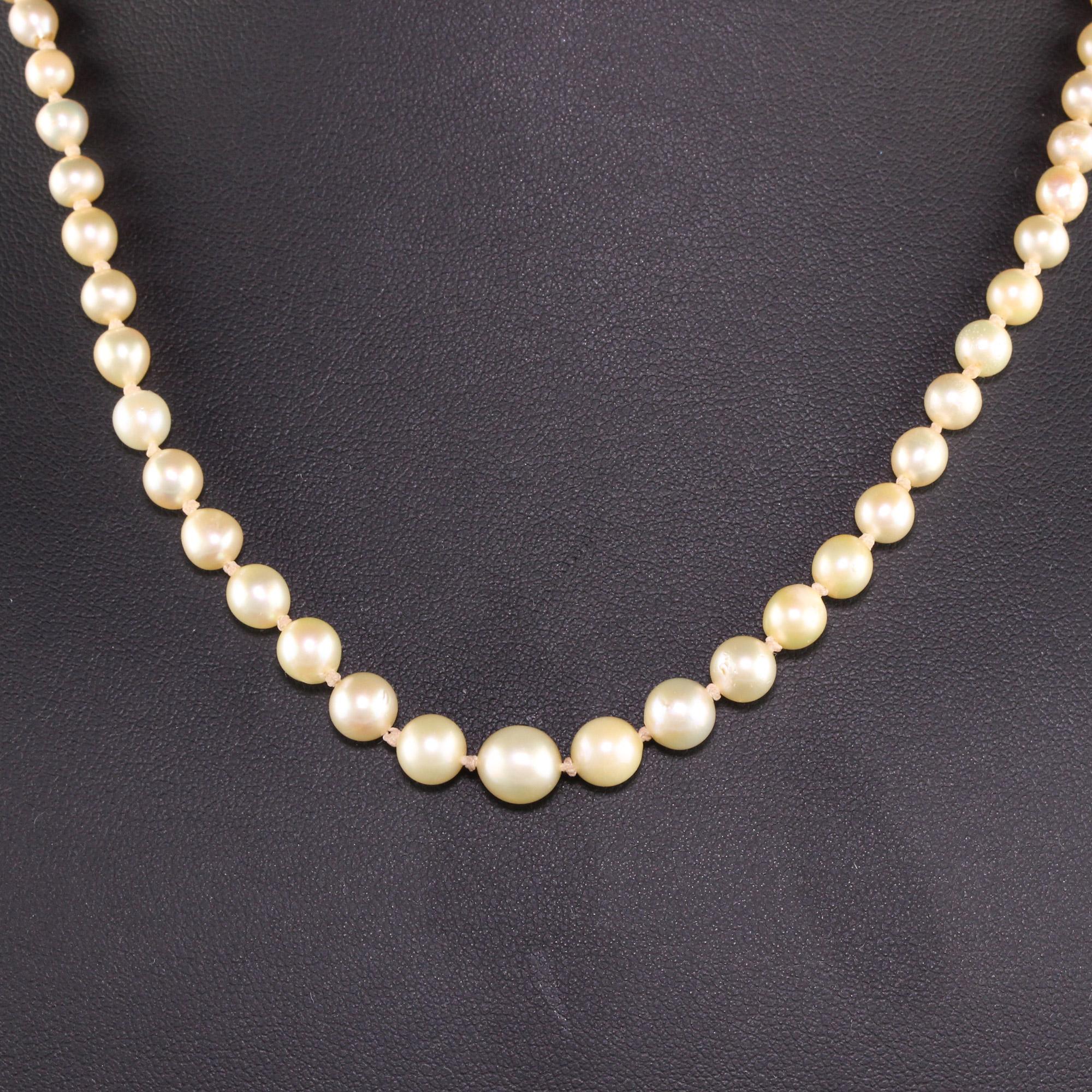 Women's Antique Art Deco 18K Yellow Gold Natural Pearl Akoya Pearl Strand Necklace