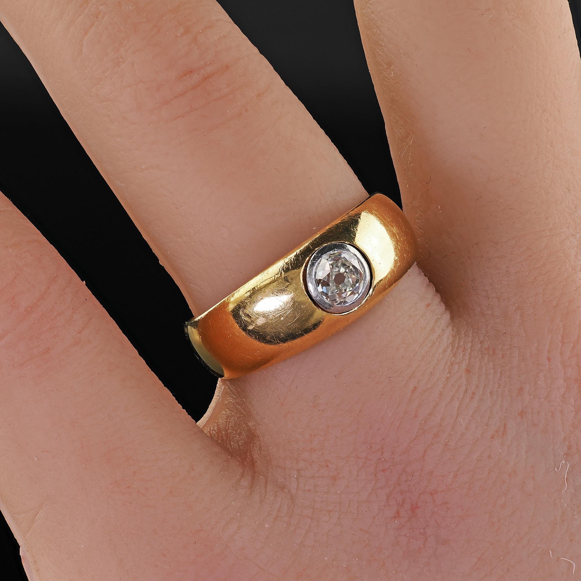 Antike Art Deco 18K Gelbgold Platin Alte Mine Diamant Lünette Set Ring im Angebot 4