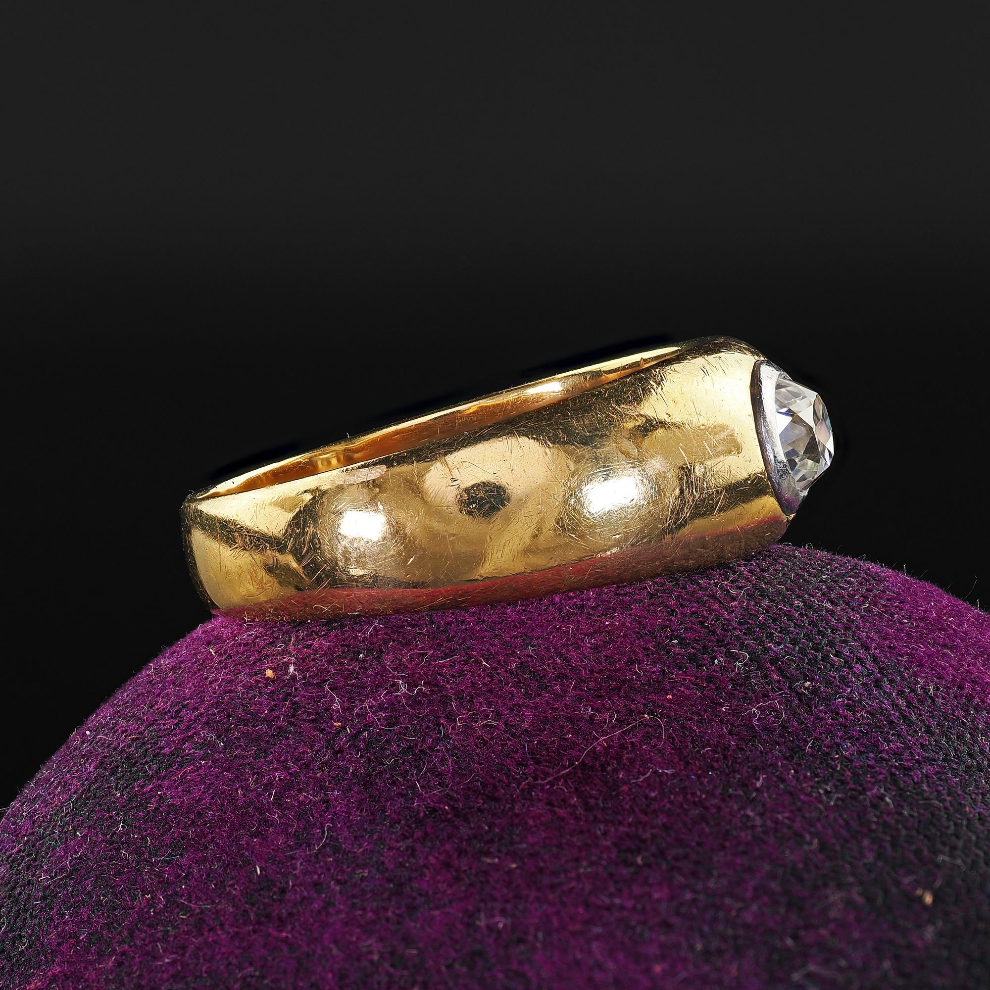 Antike Art Deco 18K Gelbgold Platin Alte Mine Diamant Lünette Set Ring (Alteuropäischer Brillantschliff) im Angebot
