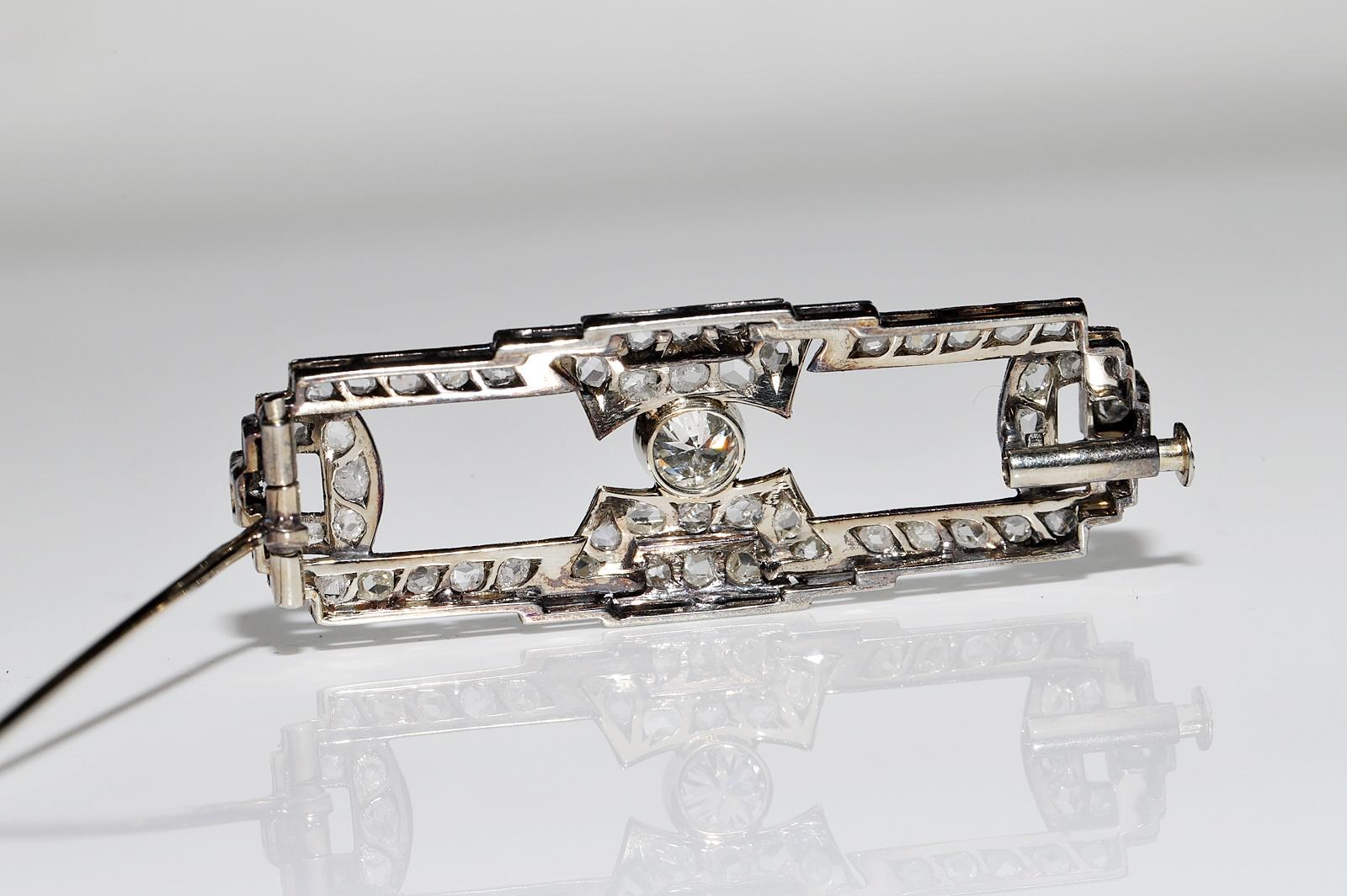 Women's or Men's Antique Art Deco 1920 Platinum And 14K Gold Natural Diamond Decorated Brooch For Sale