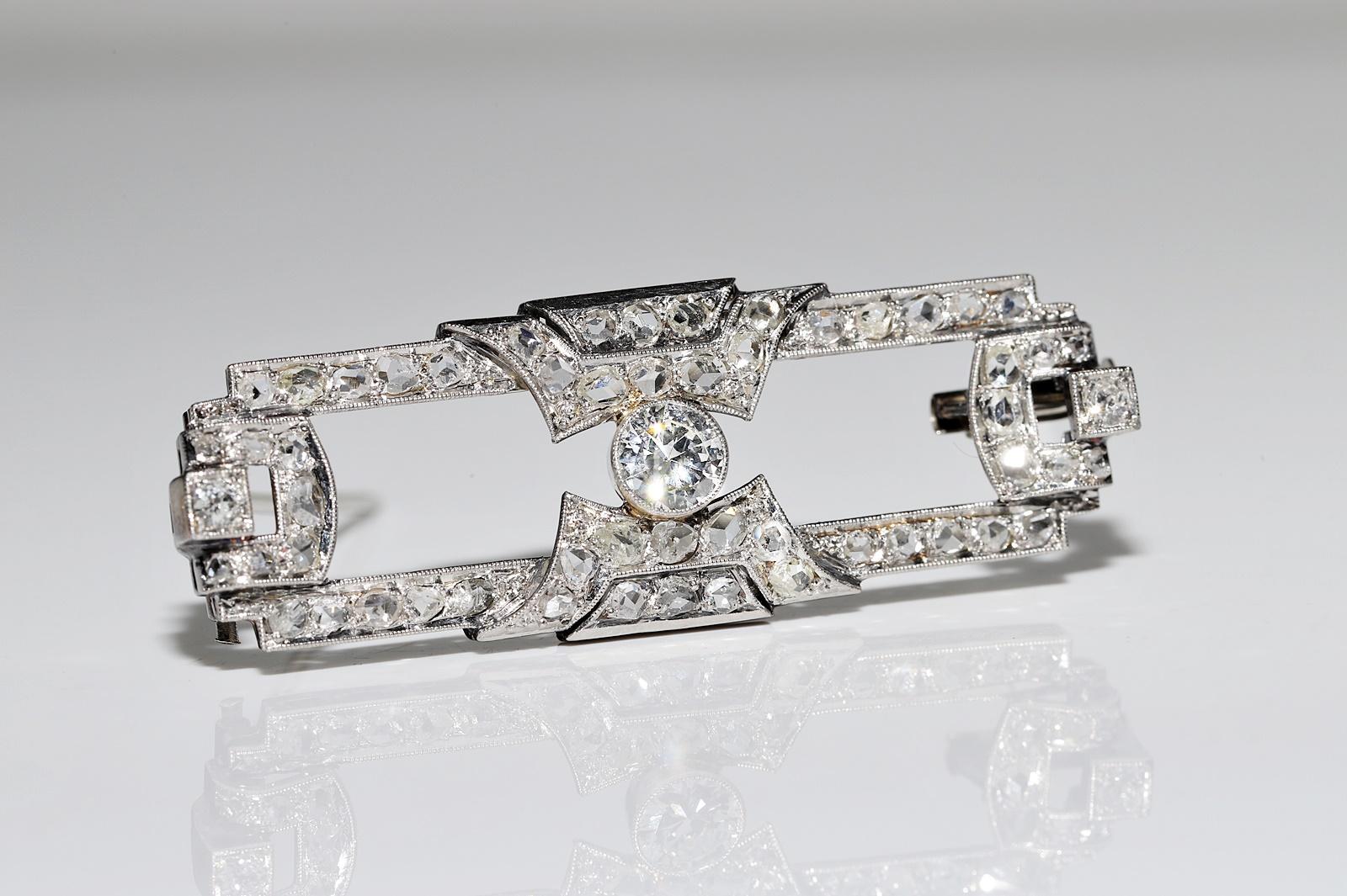 Antique Art Deco 1920 Platinum And 14K Gold Natural Diamond Decorated Brooch For Sale 3