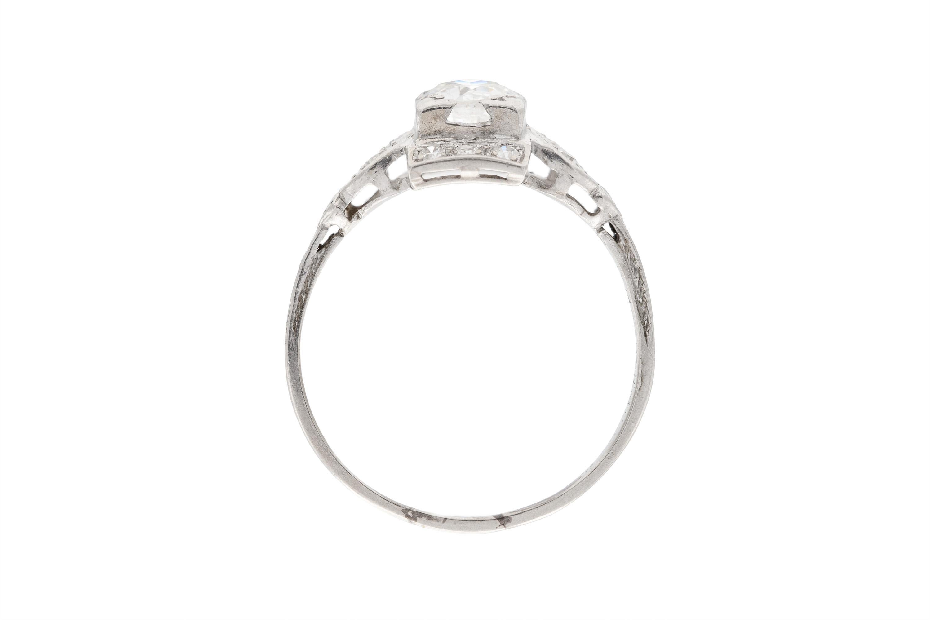 Taglio antico europeo Antique Art Deco 1920s 0.80 Carat Old European Cut Diamond Engagement Ring in vendita
