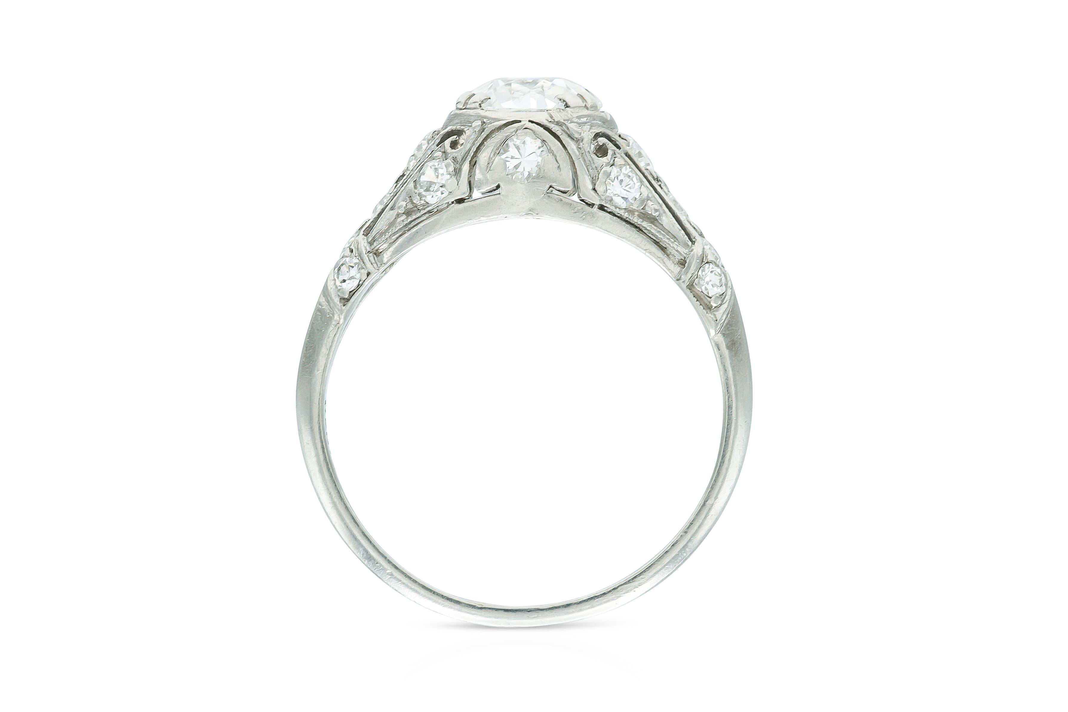 Women's Antique Art Deco 1920s 0.80 Carat Old Mine Cut Diamond Engagement Ring For Sale