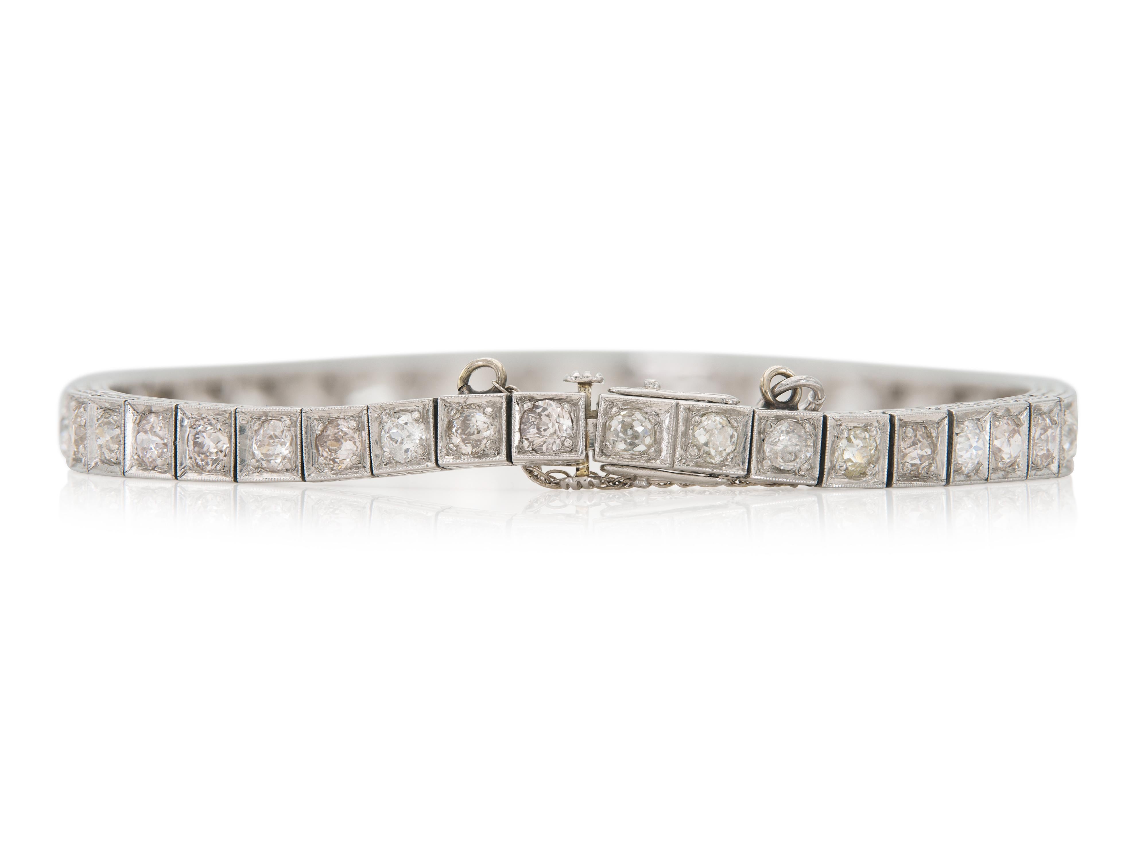 Antique Art Deco 1920s 12.50 Carat Diamond Line Bracelet In Good Condition For Sale In New York, NY