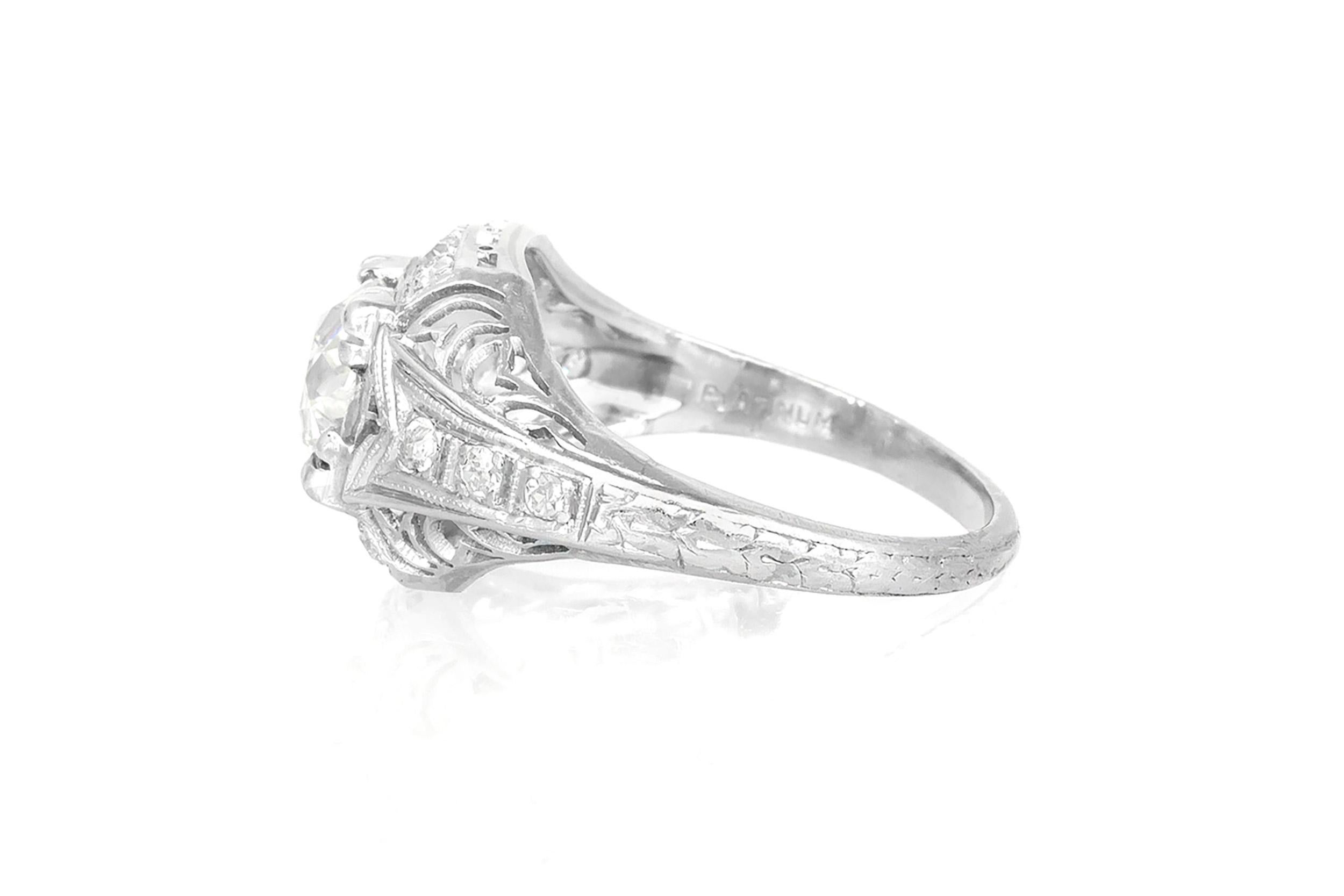 Antiker Art Deco 1920er Jahre 1,38 Karat Diamant-Verlobungsring mit europäischem Schliff (Art déco) im Angebot