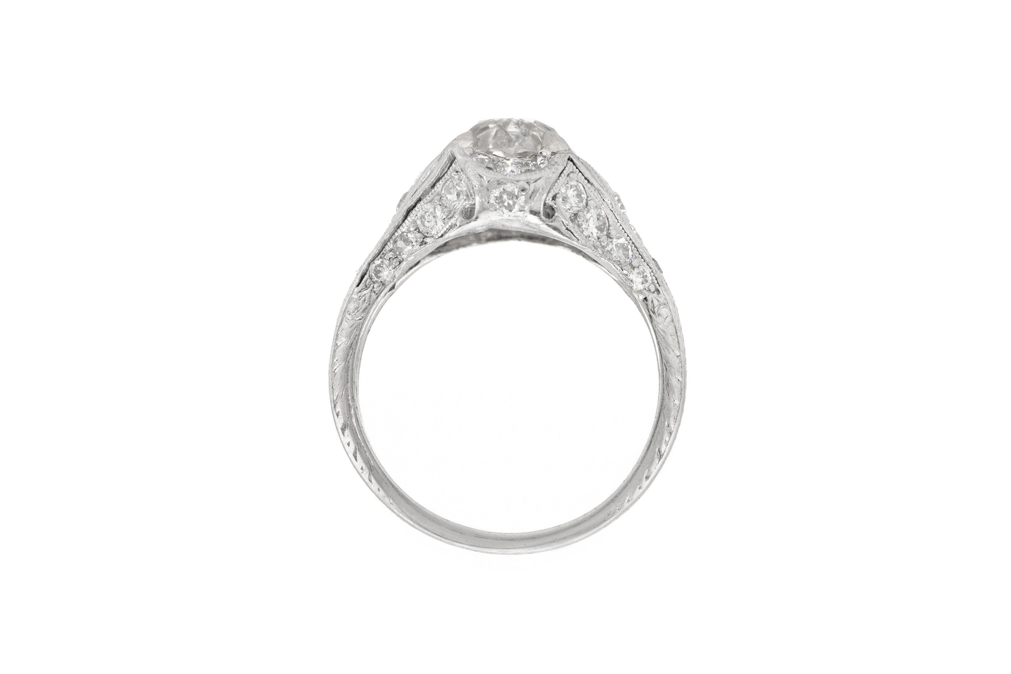 Women's Antique Art Deco 1920s 1.75 Carat Old Mine Cut Diamond Engagement Ring For Sale