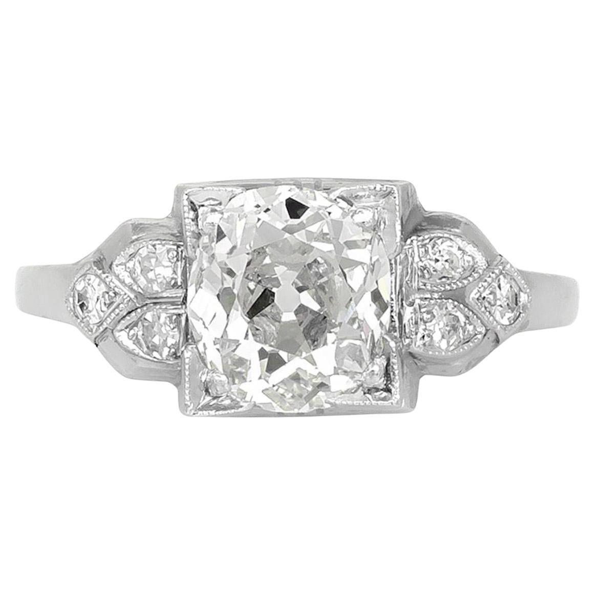 Antique Art Deco 1920s 1.75 Carat Old Mine Cut Diamond Engagement Ring
