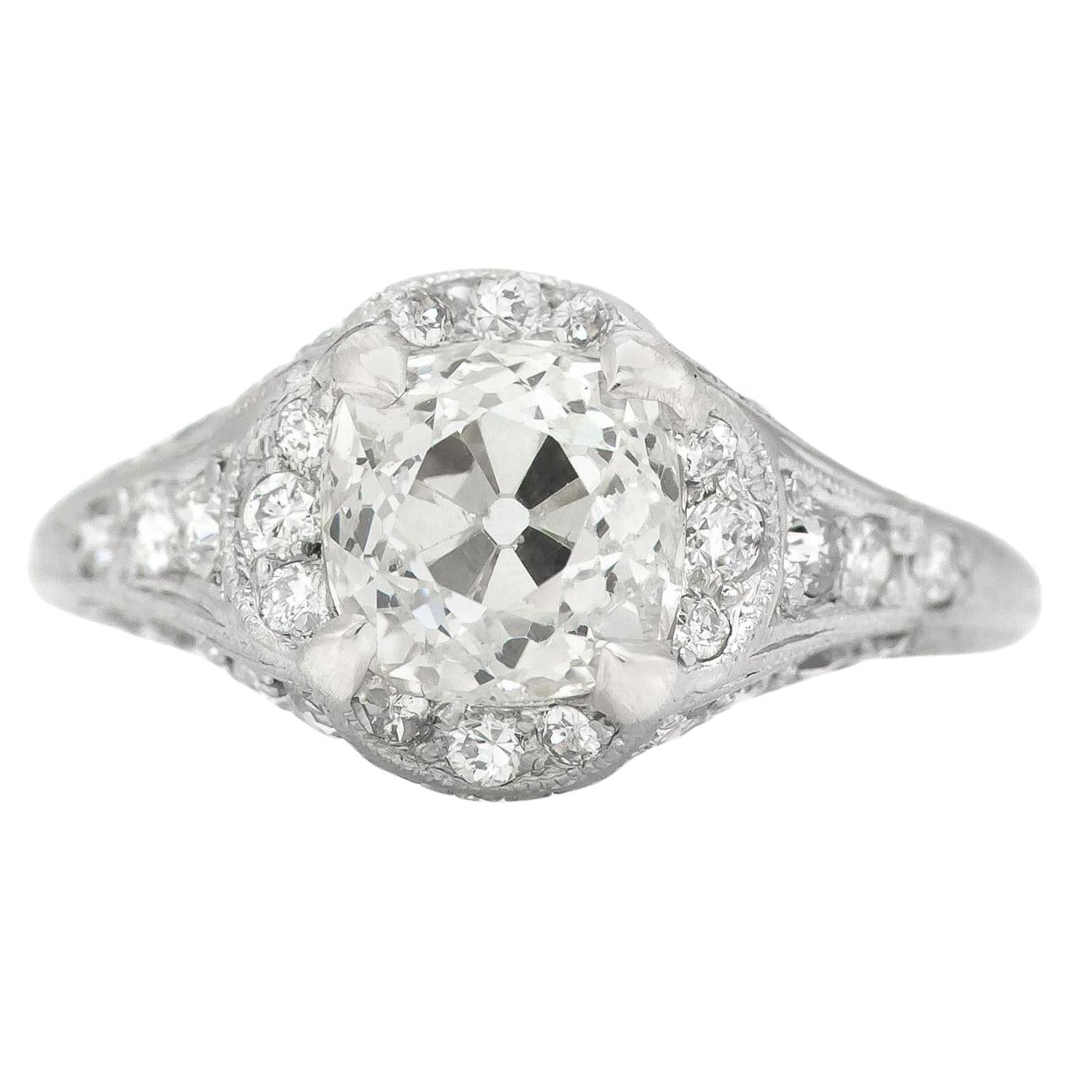 Antique Art Deco 1920s 1.75 Carat Old Mine Cut Diamond Engagement Ring For Sale